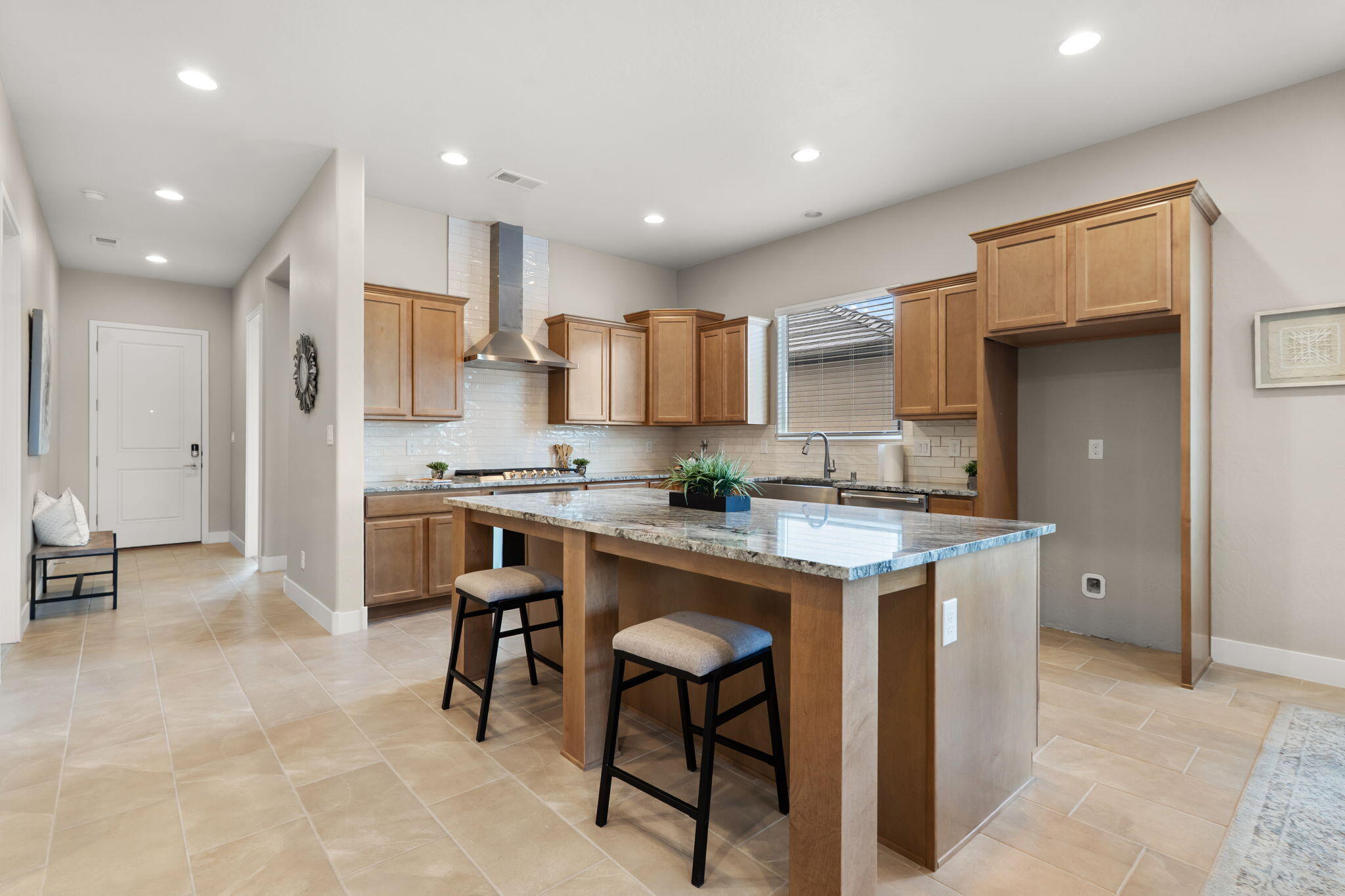 4421 George Loop NE
