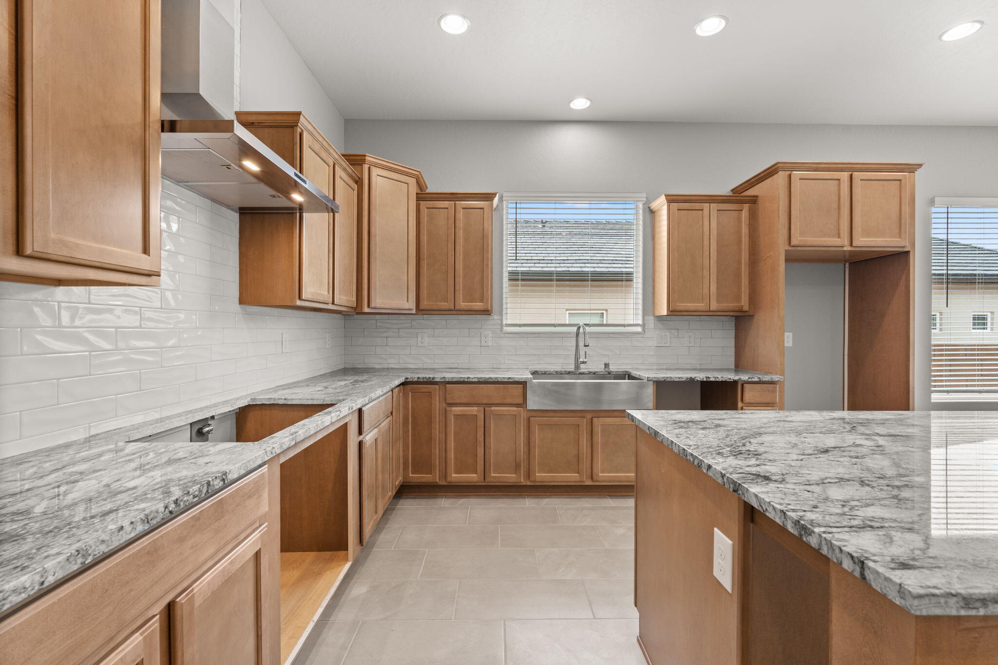 4421 George Loop NE