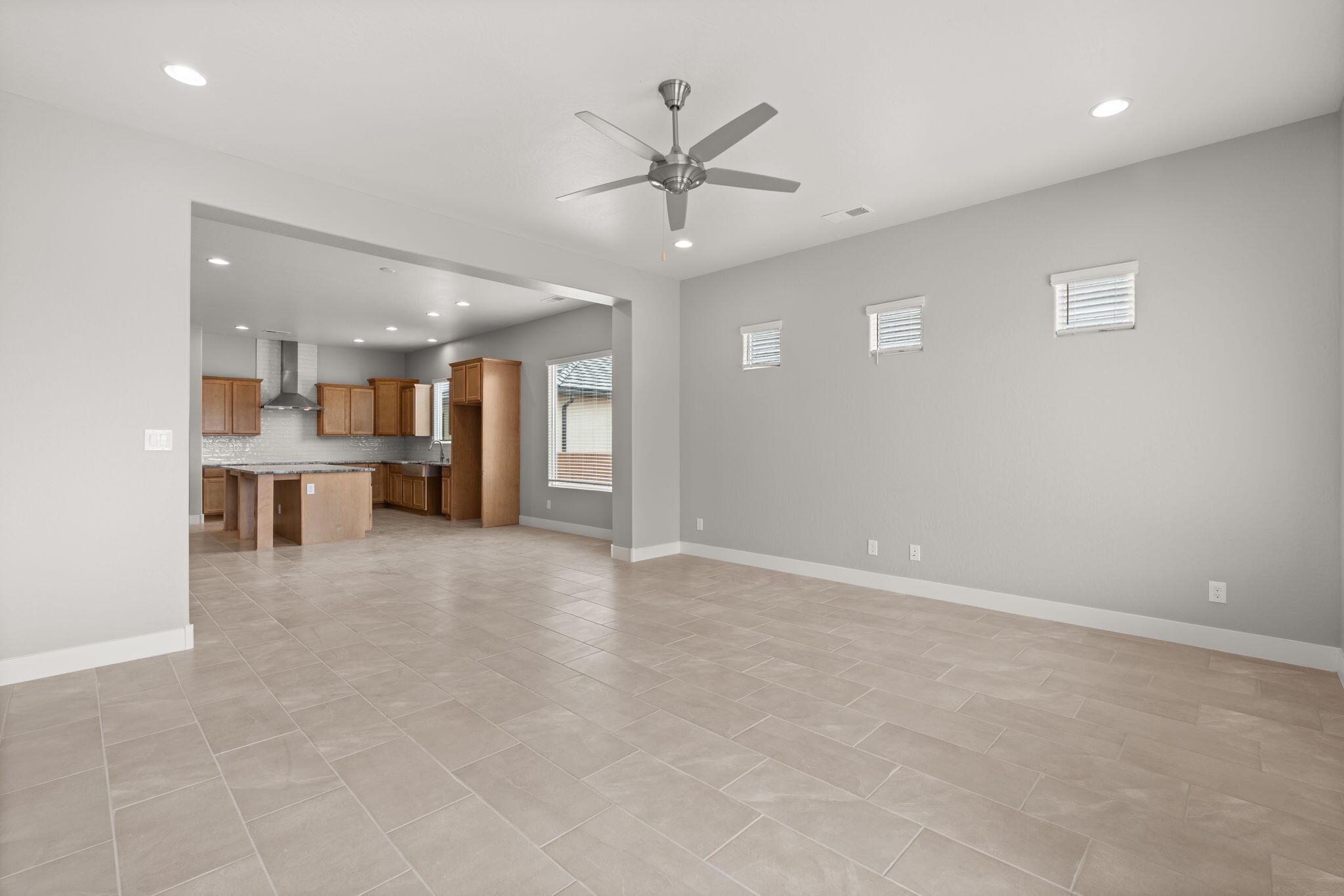 4421 George Loop NE