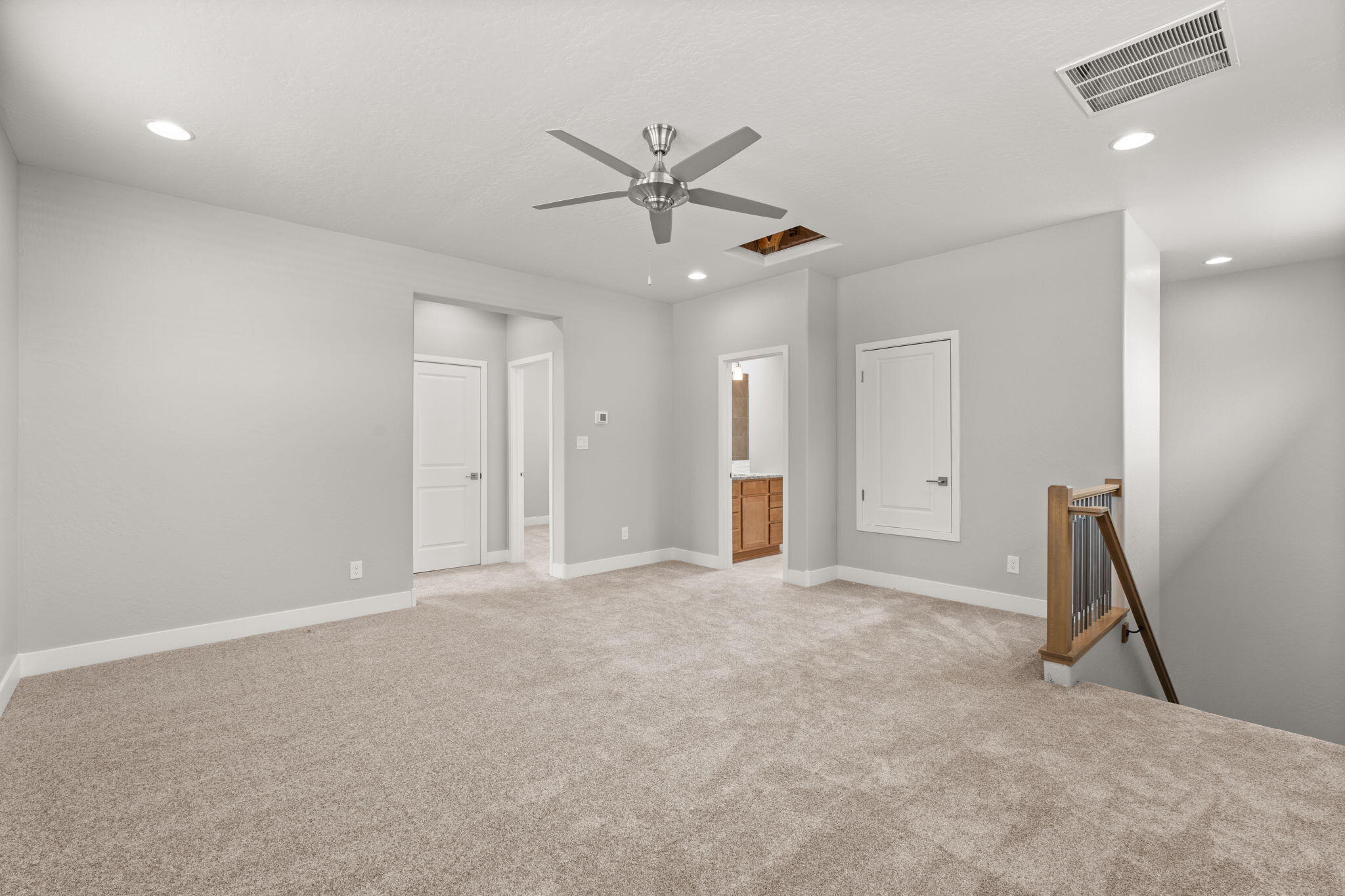 4421 George Loop NE