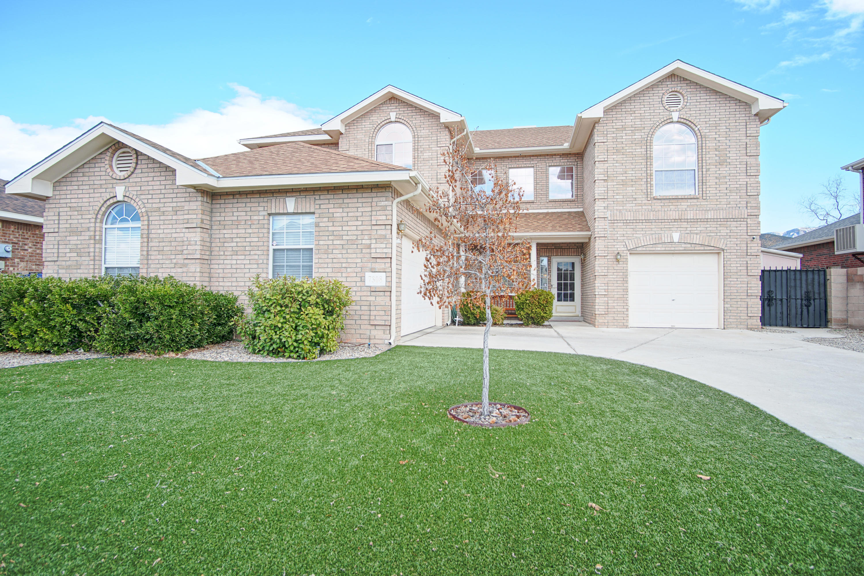 7308 Wadi Musa Drive NE