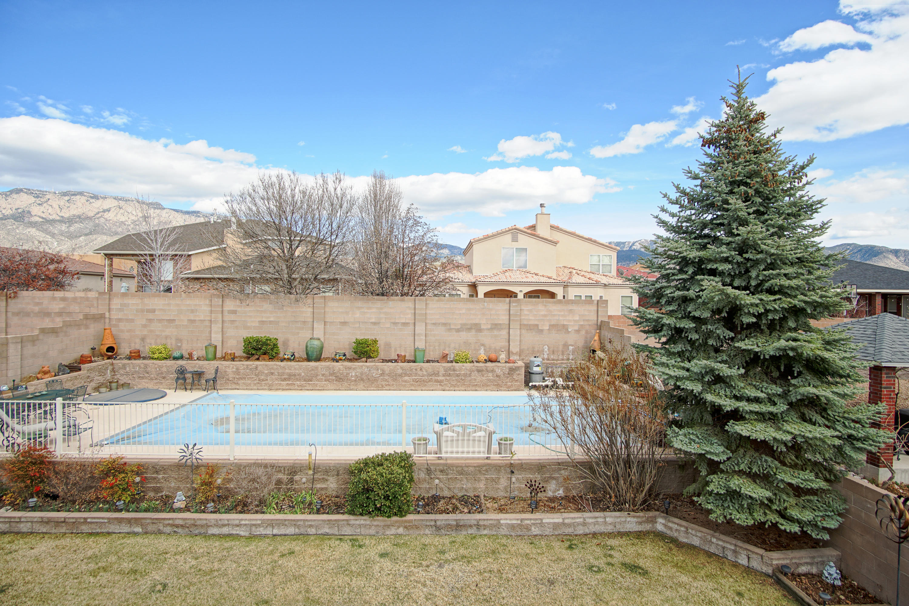 7308 Wadi Musa Drive NE