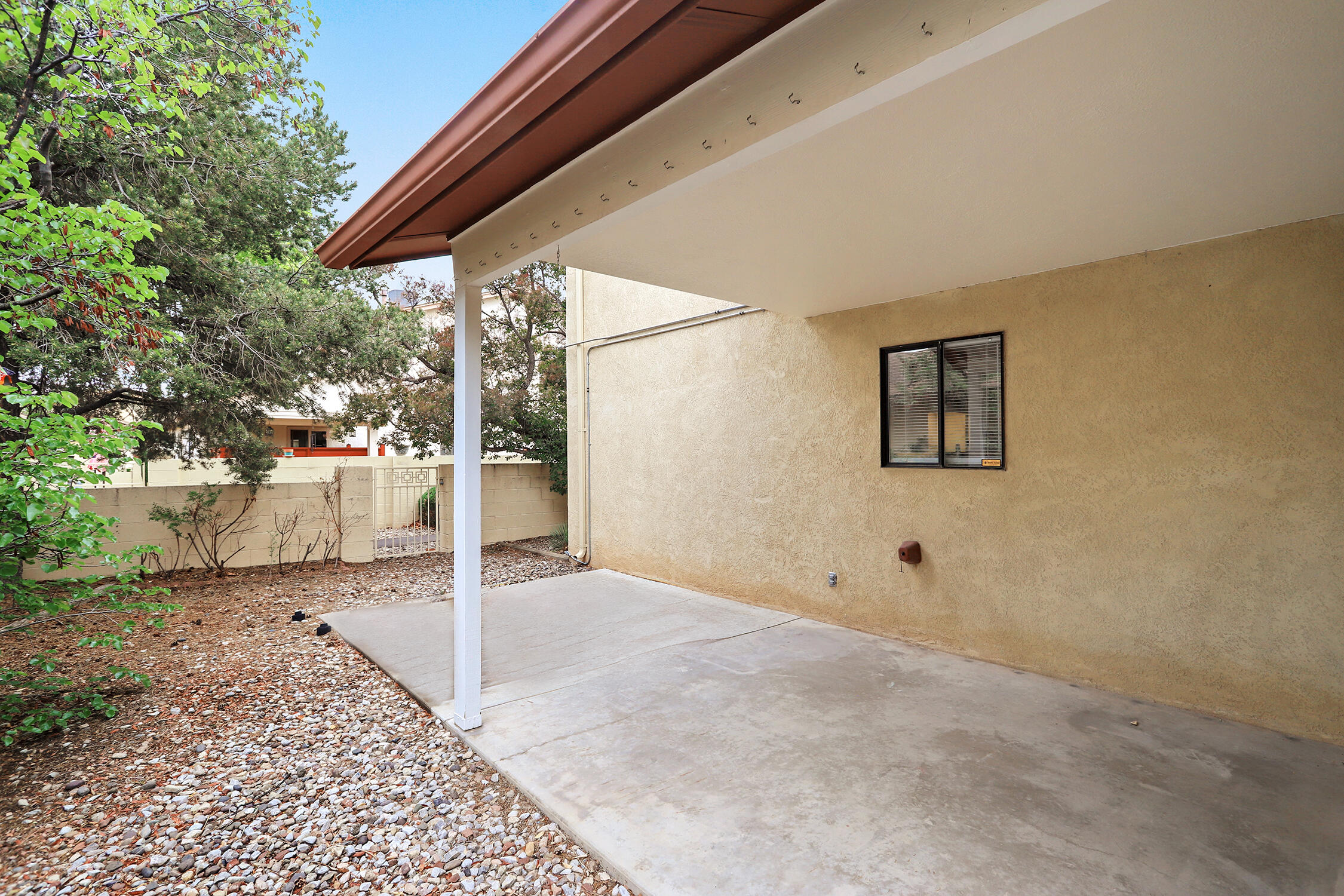 10713 Griffith Park Drive NE