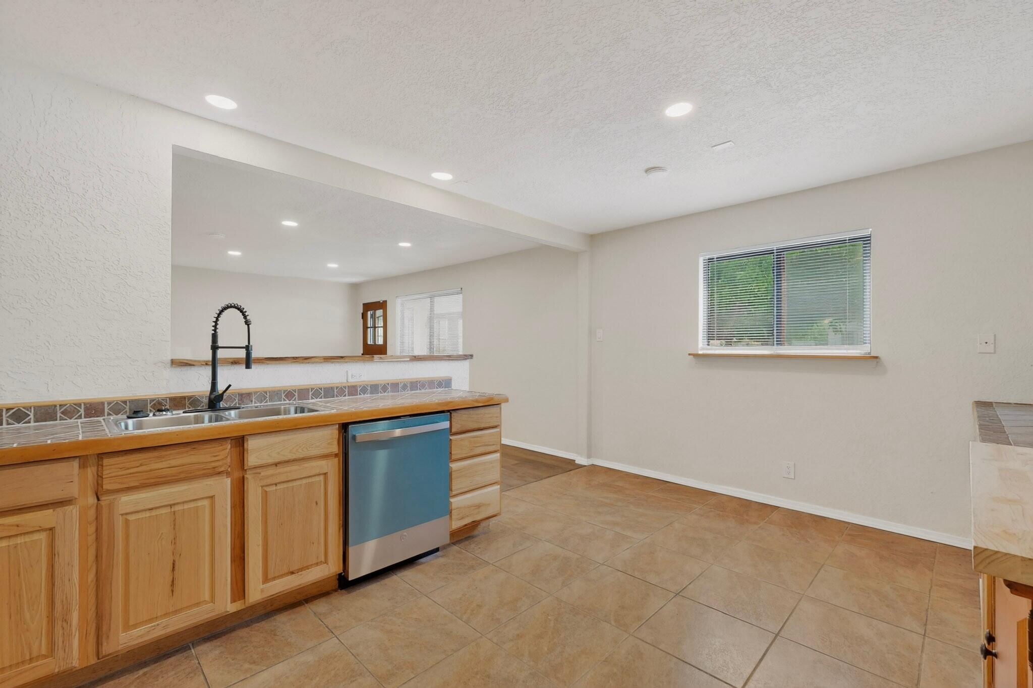 2701 Mountain Road NW