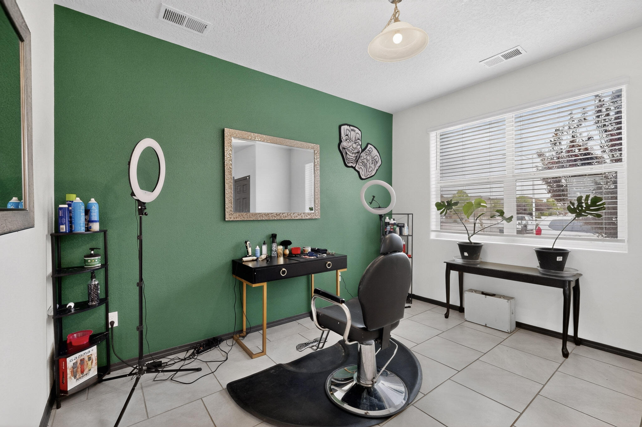 1838 Goldenflare Loop NE