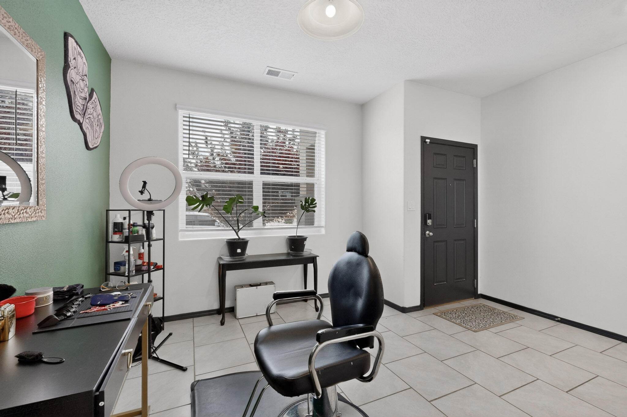 1838 Goldenflare Loop NE