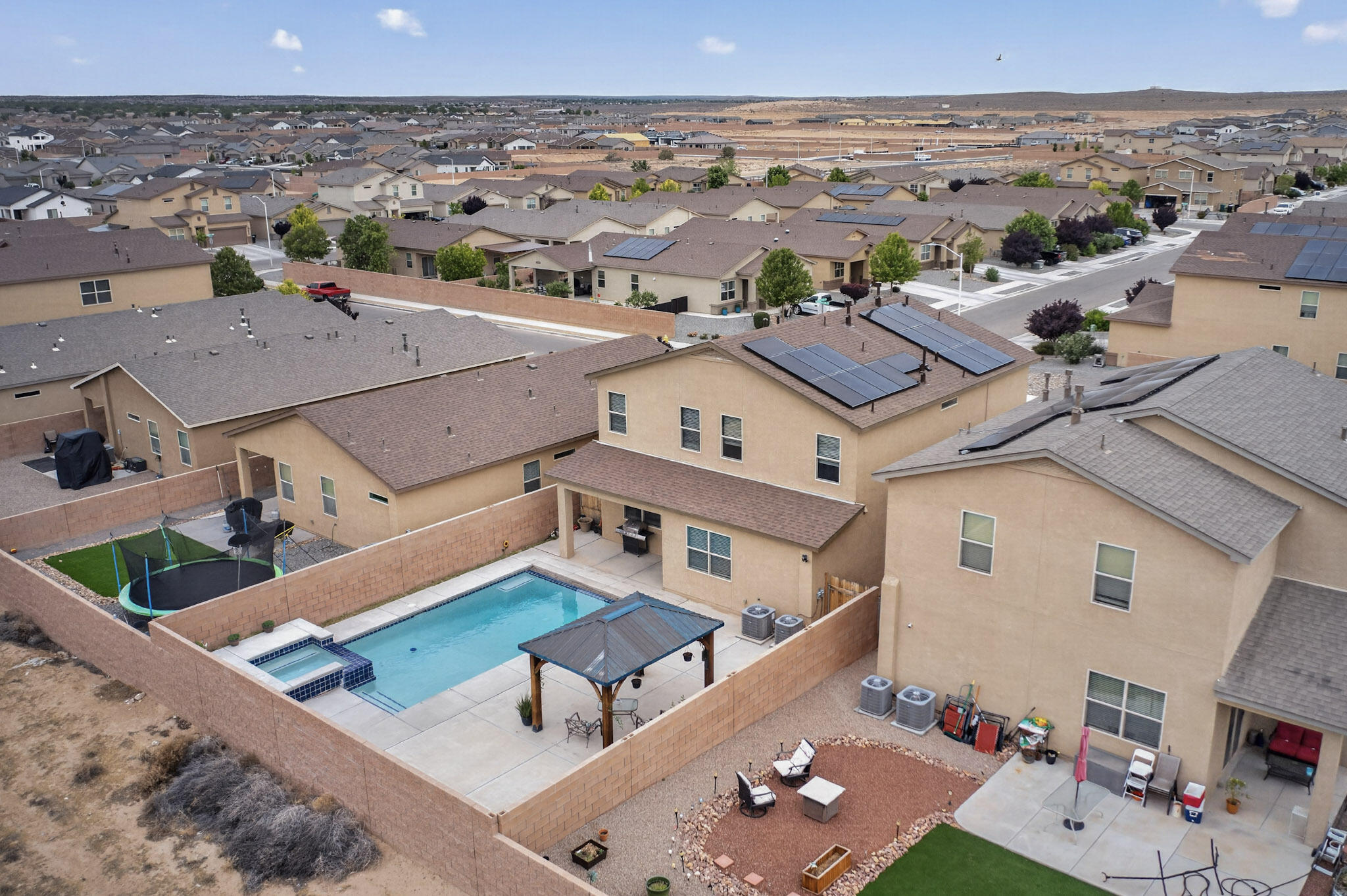 1838 Goldenflare Loop NE