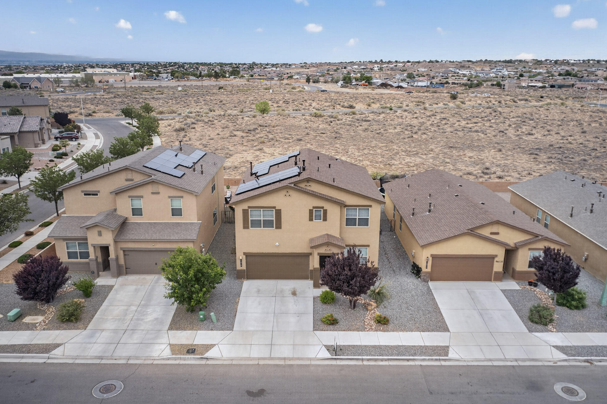 1838 Goldenflare Loop NE