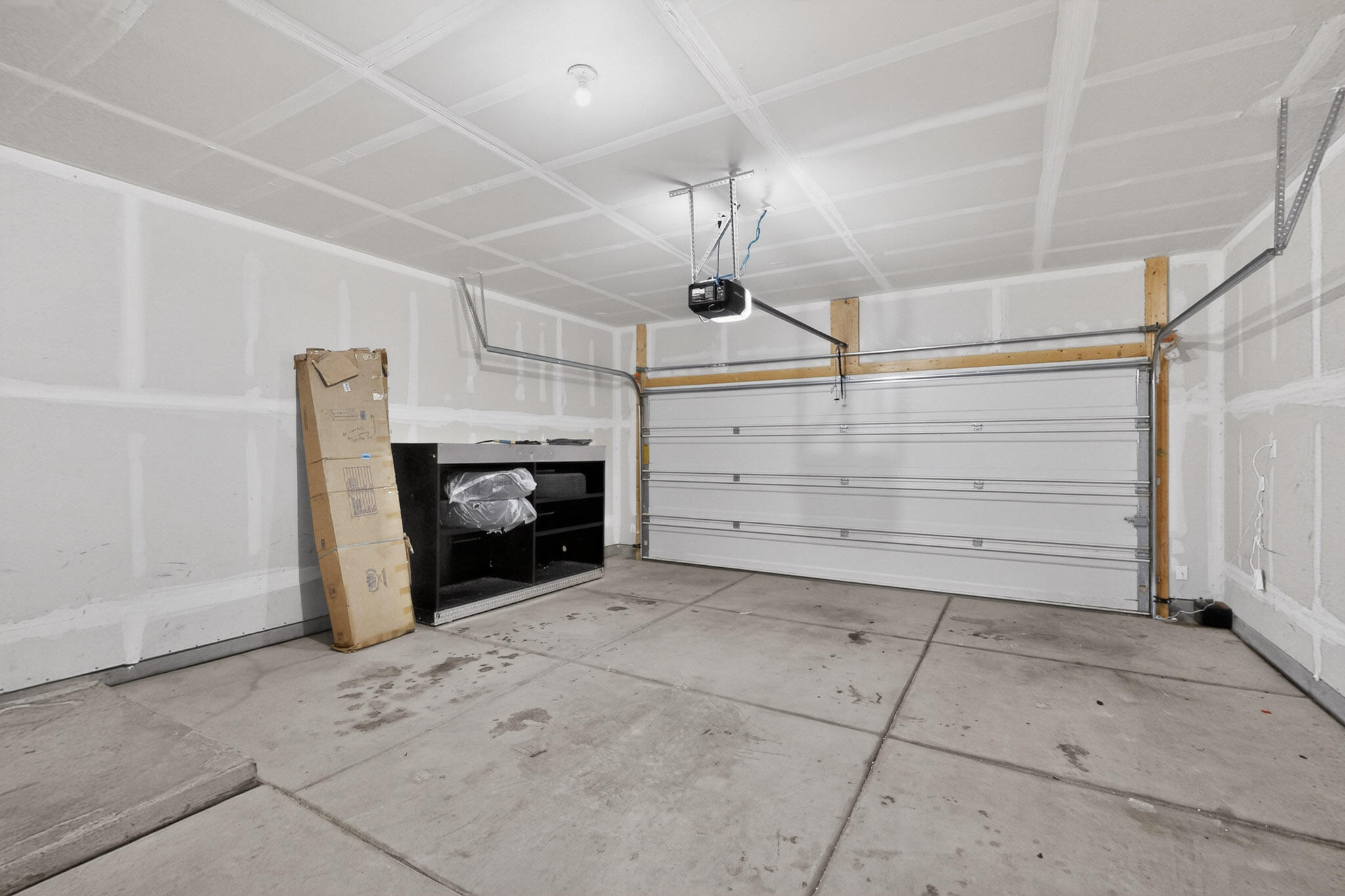 1838 Goldenflare Loop NE