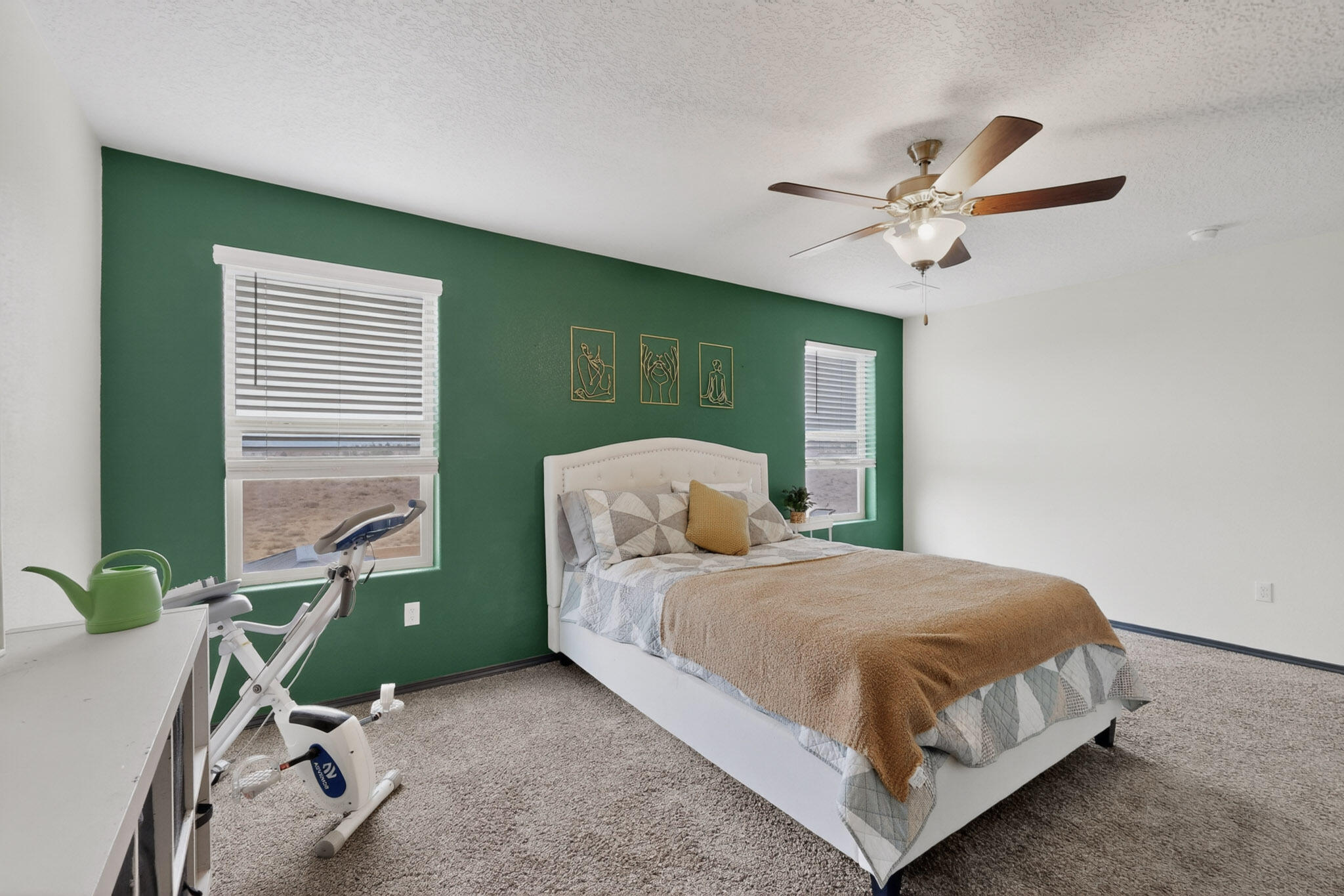 1838 Goldenflare Loop NE
