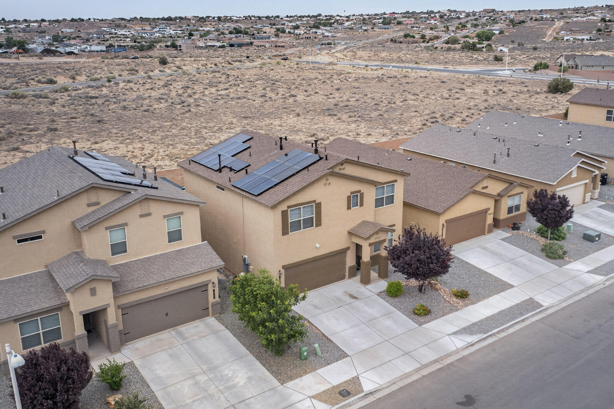 1838 Goldenflare Loop NE