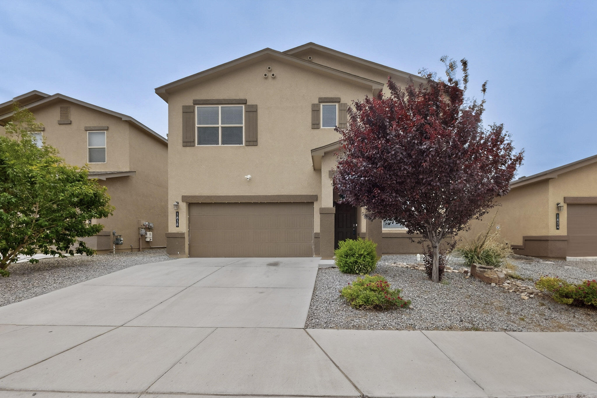 1838 Goldenflare Loop NE