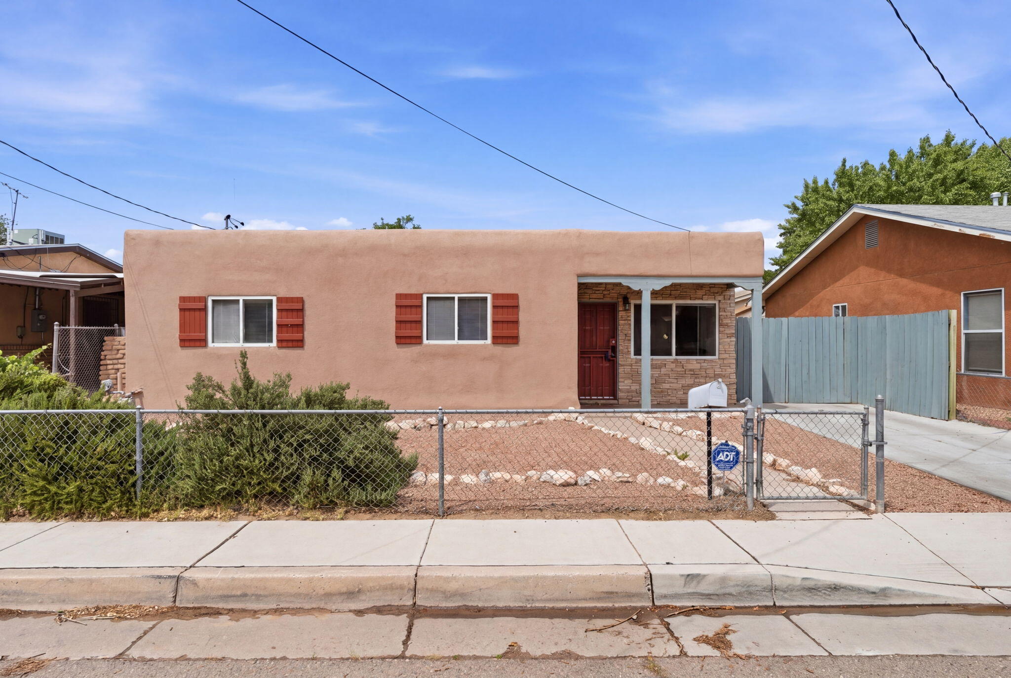 2323 Edna Avenue NW