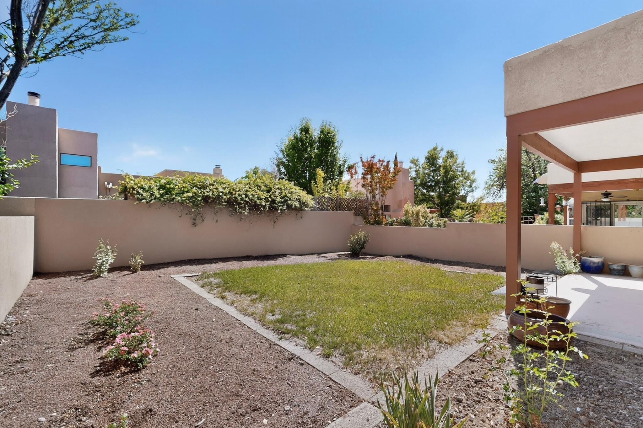7524 Lantern Road NE