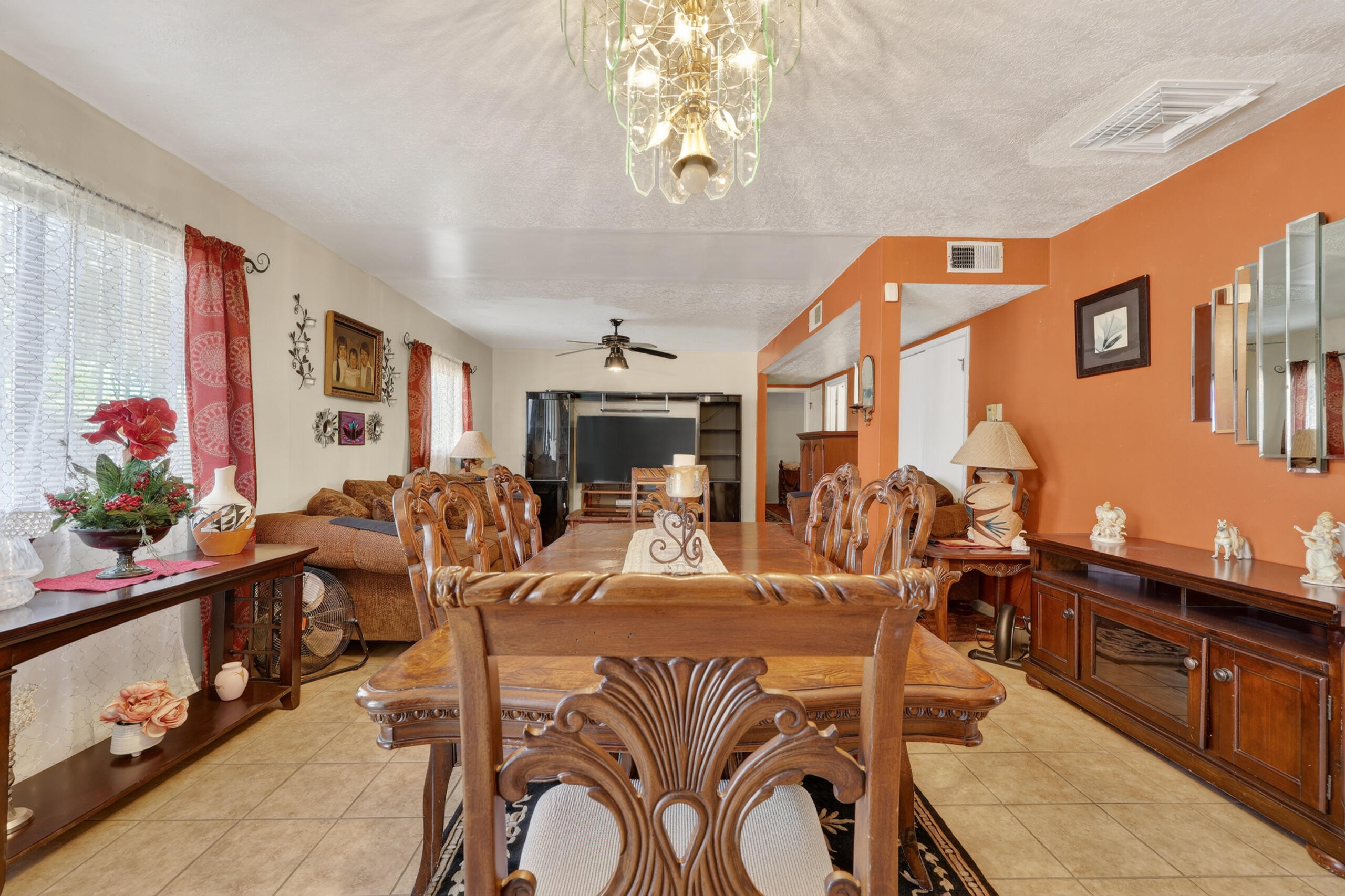 307 Los Pinos Road