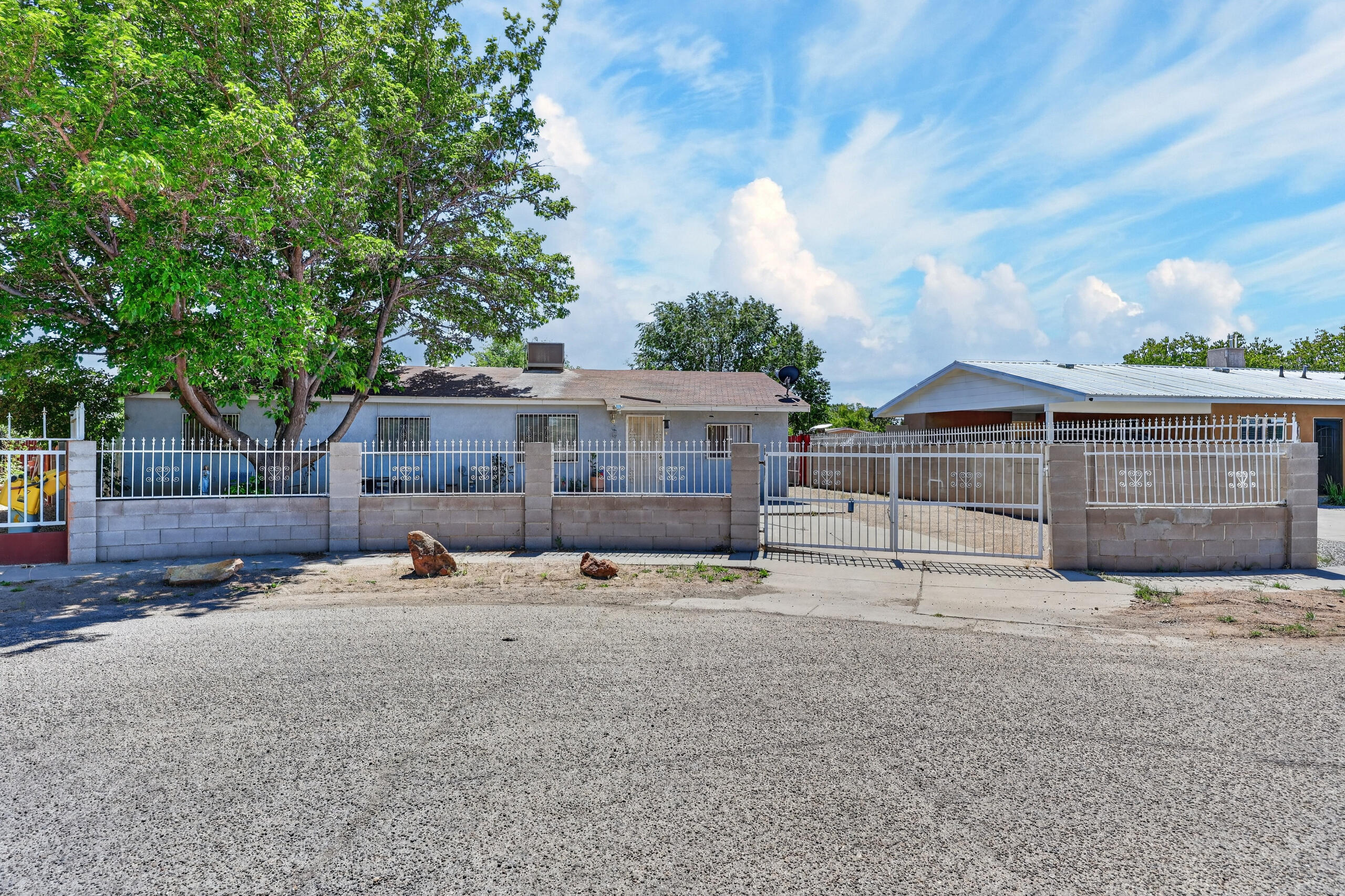 307 Los Pinos Road