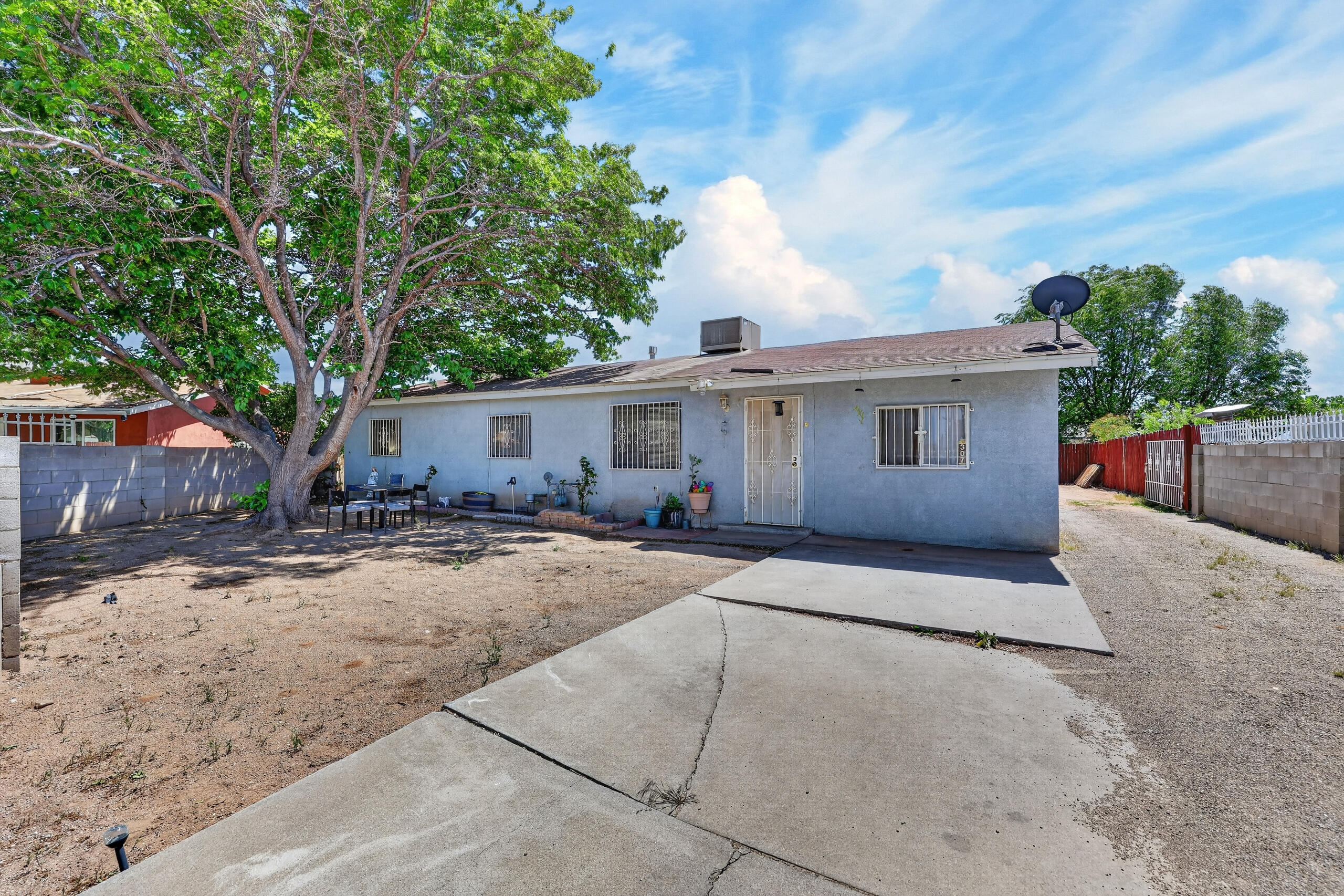 307 Los Pinos Road