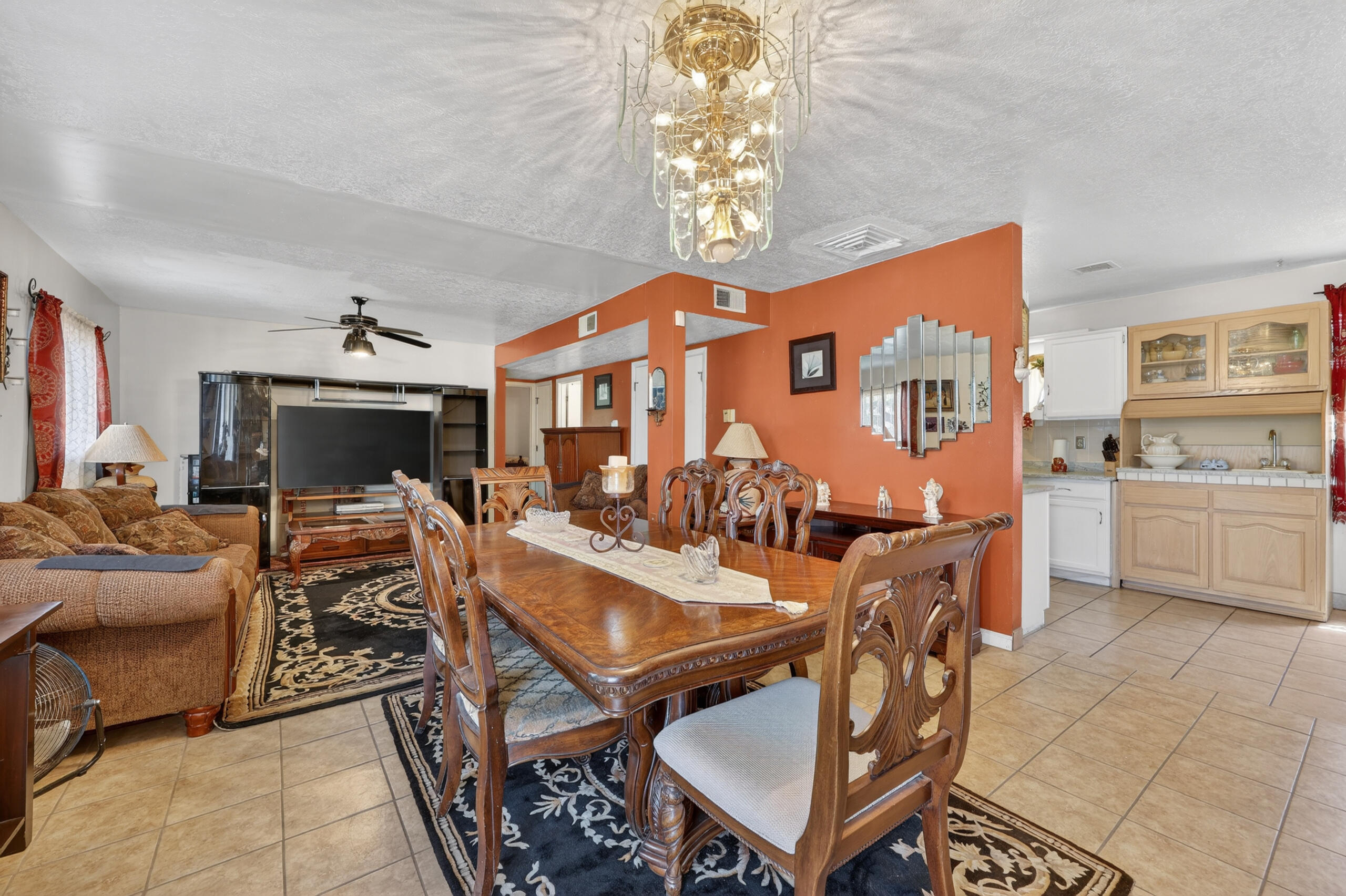307 Los Pinos Road