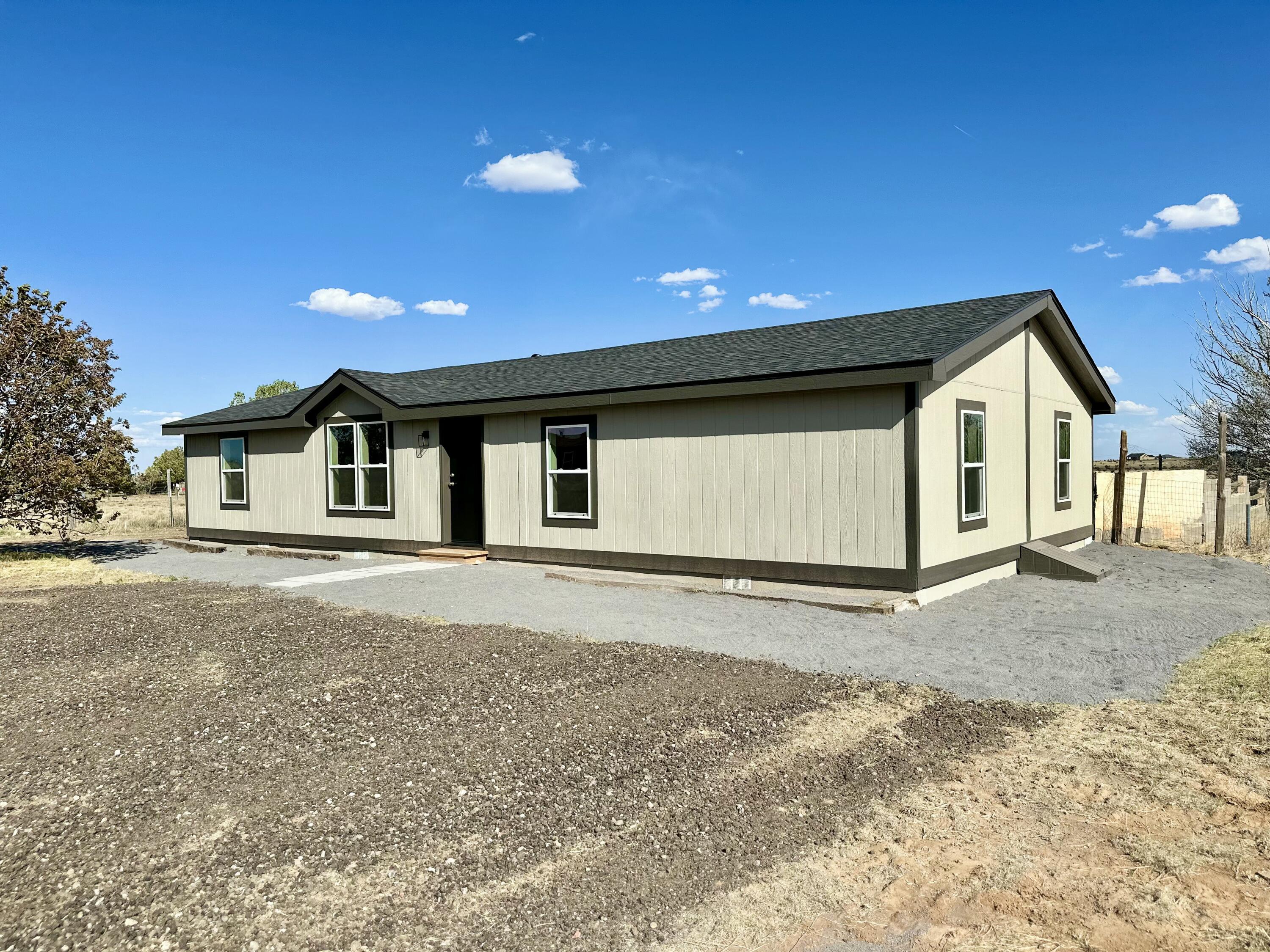 40 Hawks Road
