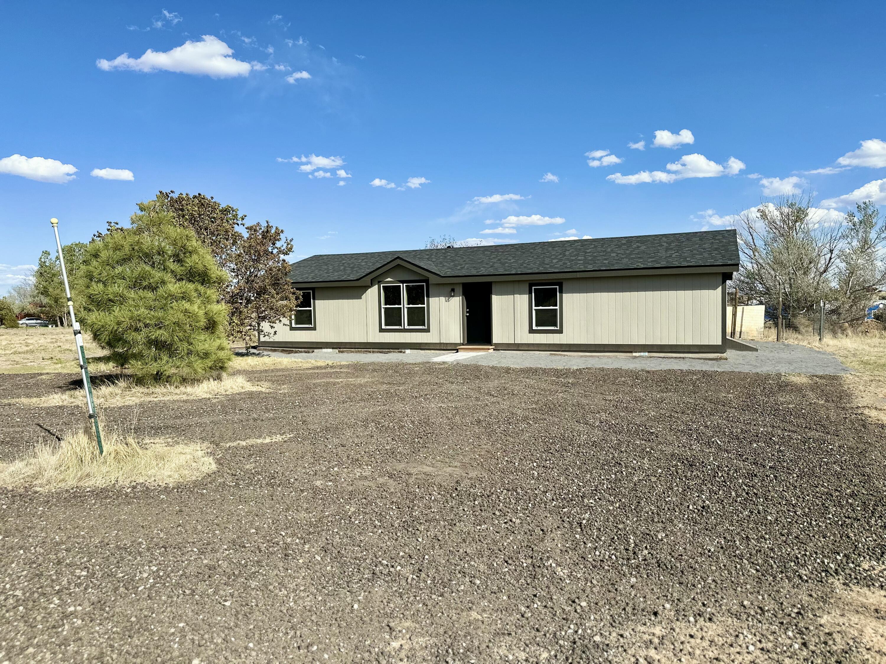 40 Hawks Road