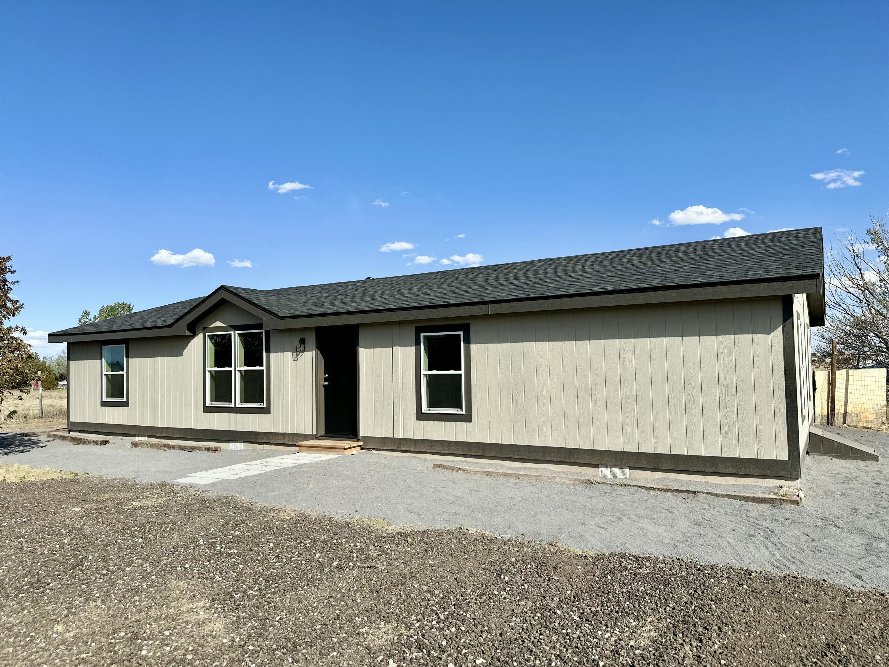 40 Hawks Road