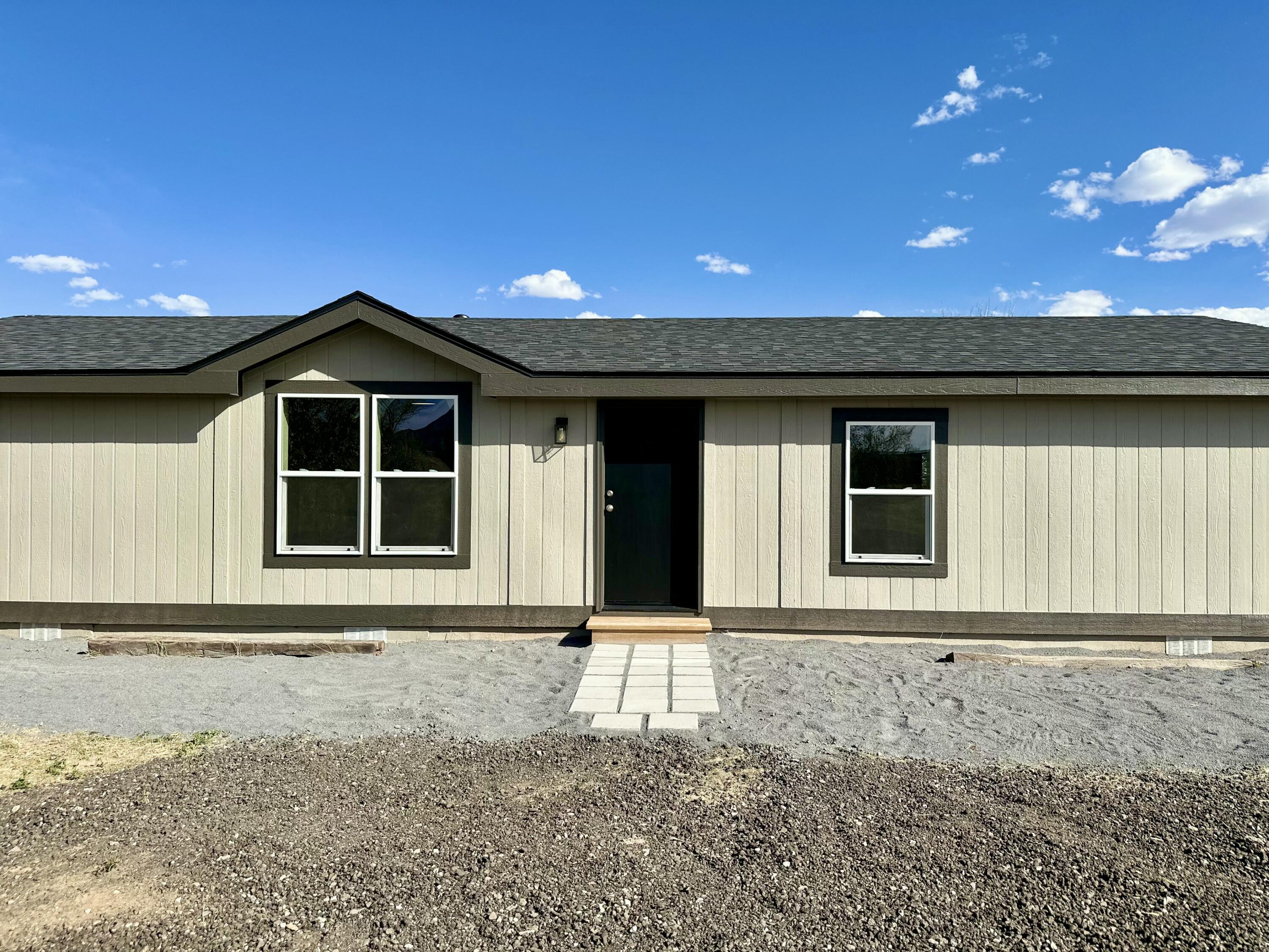 40 Hawks Road