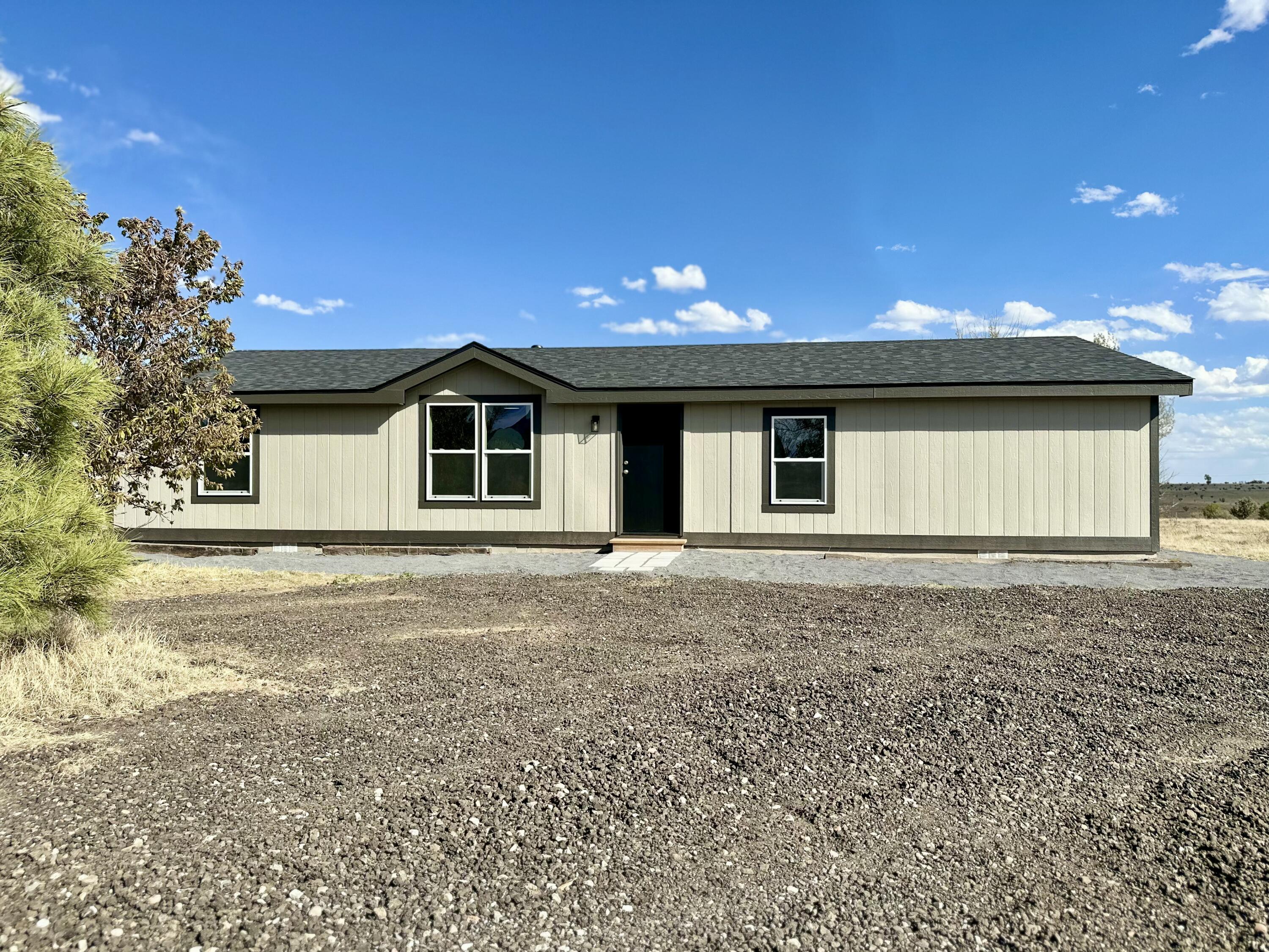 40 Hawks Road