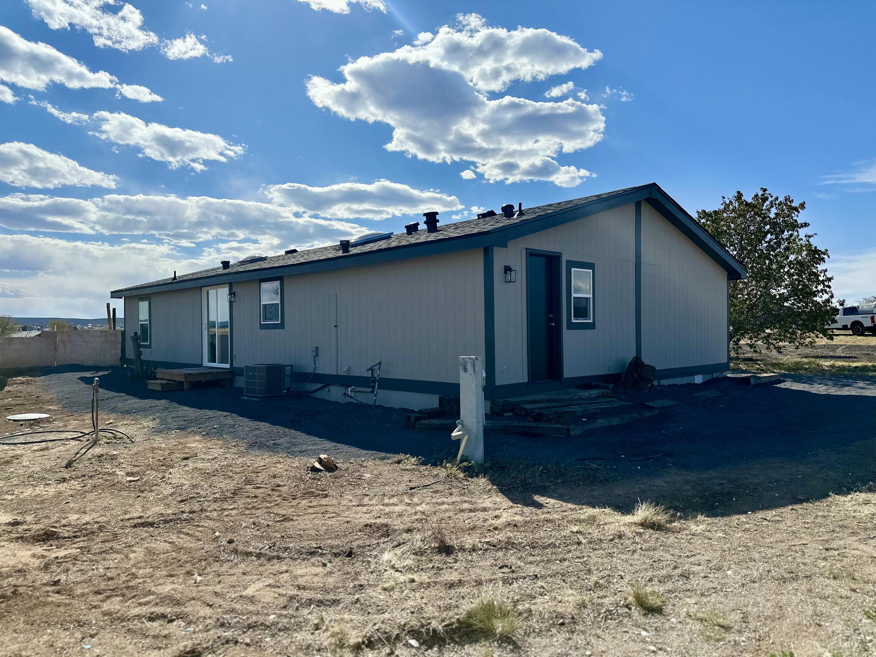 40 Hawks Road