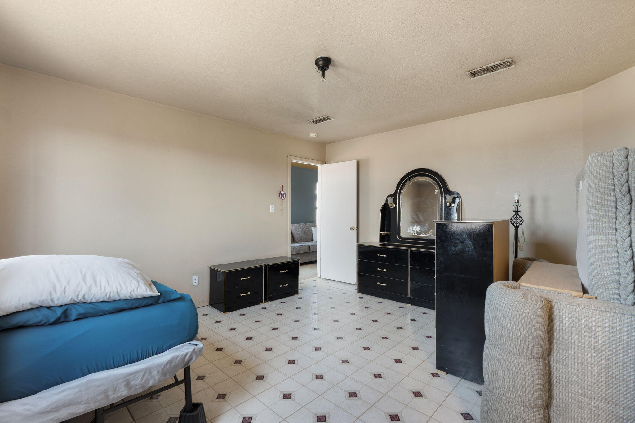 8901 Via Del Oro SW