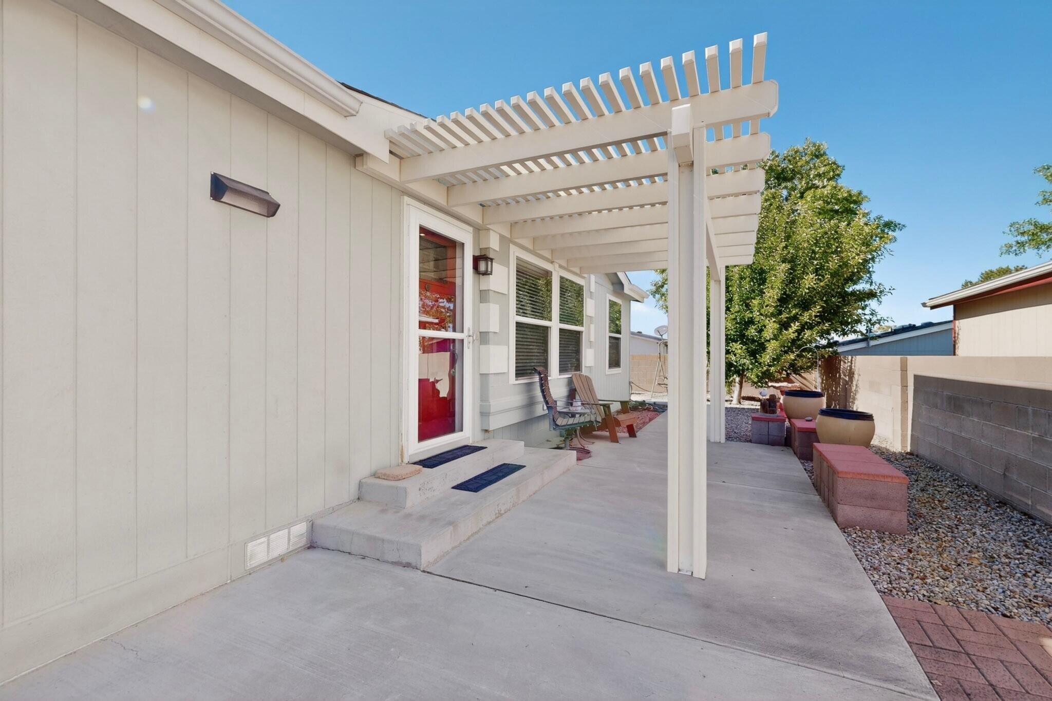 214 Sunrise Bluffs Drive