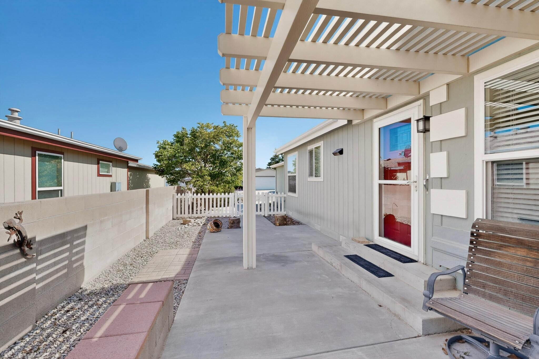 214 Sunrise Bluffs Drive