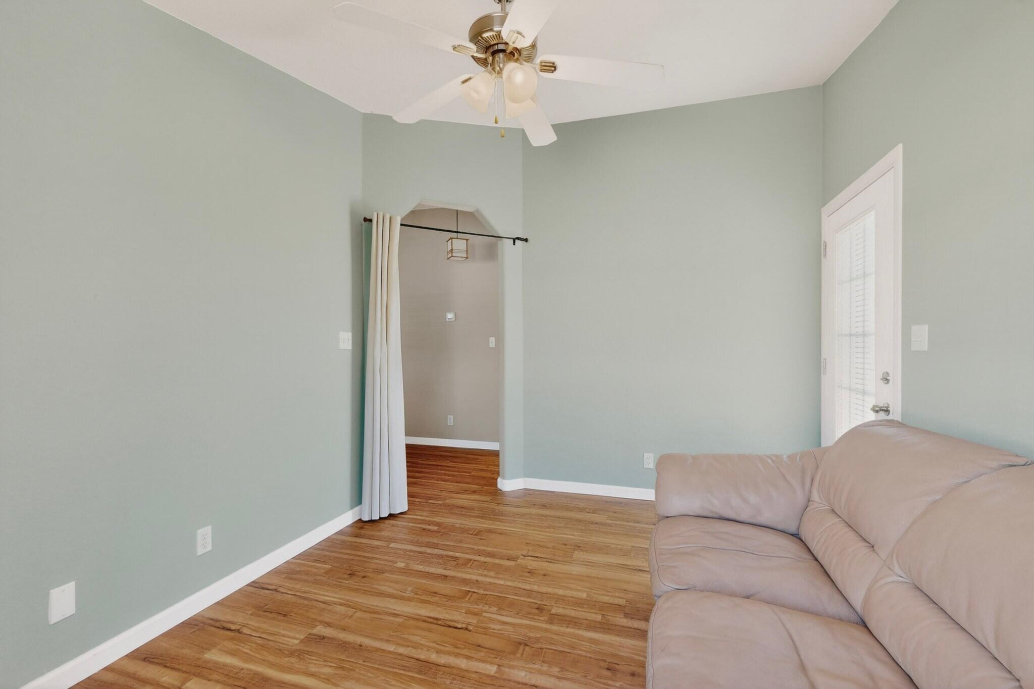214 Sunrise Bluffs Drive