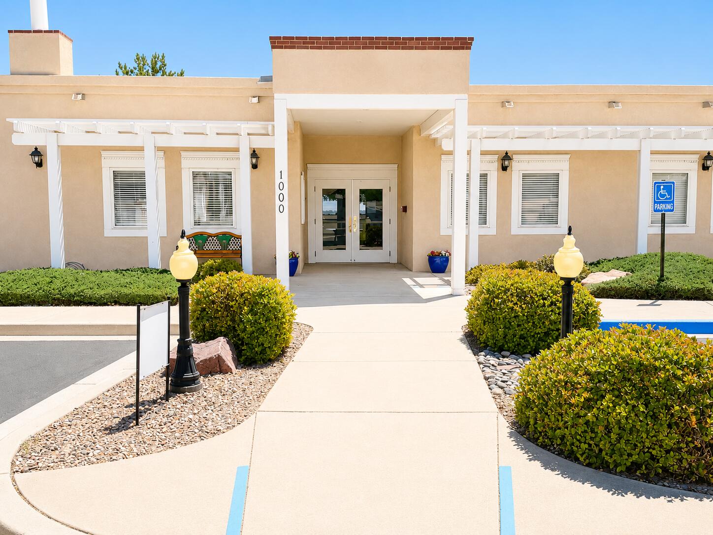 214 Sunrise Bluffs Drive