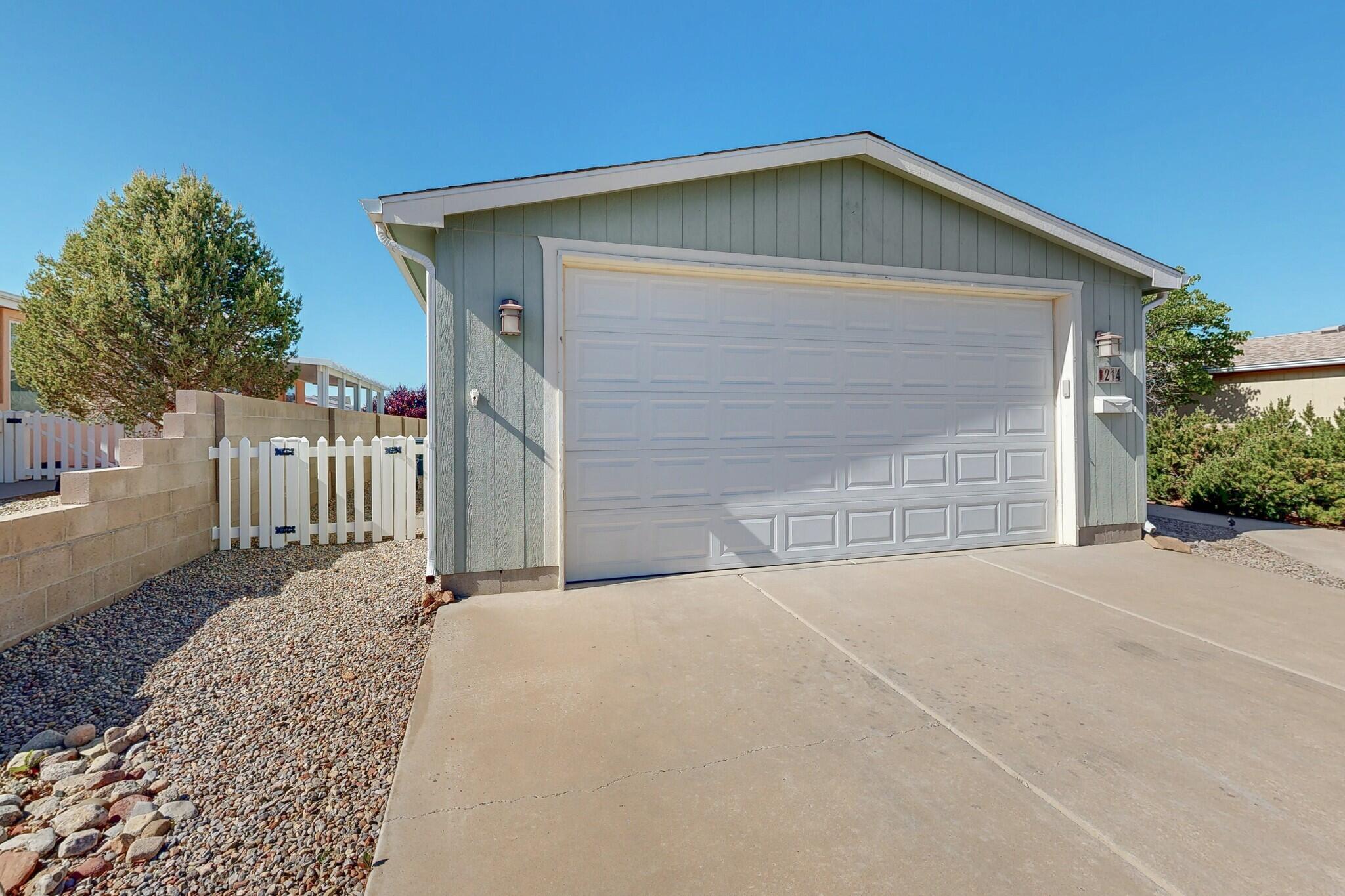 214 Sunrise Bluffs Drive