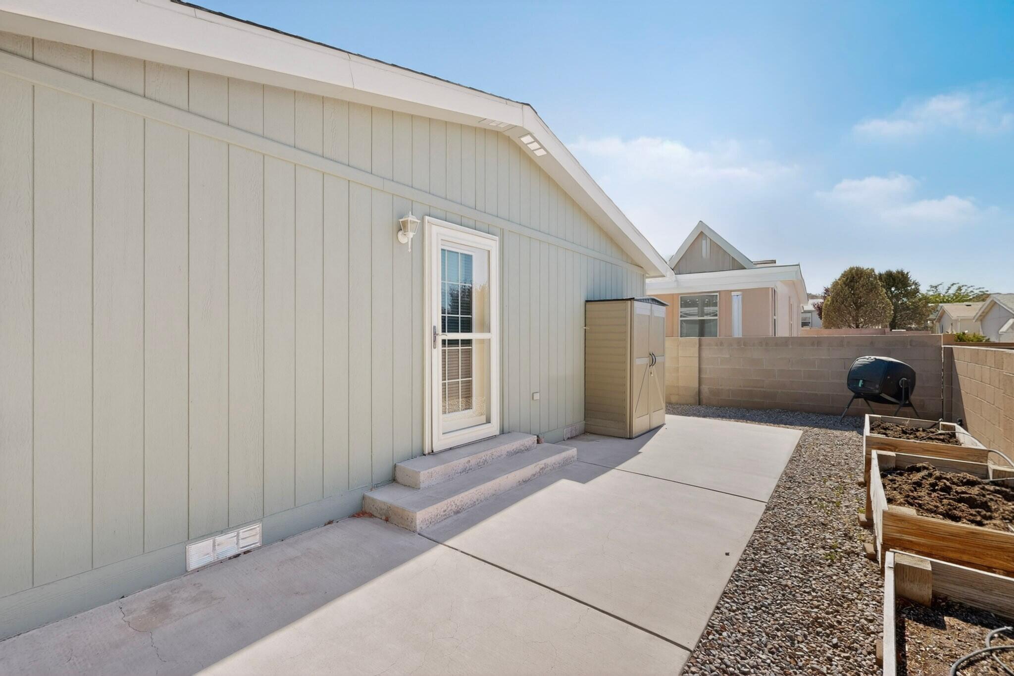 214 Sunrise Bluffs Drive