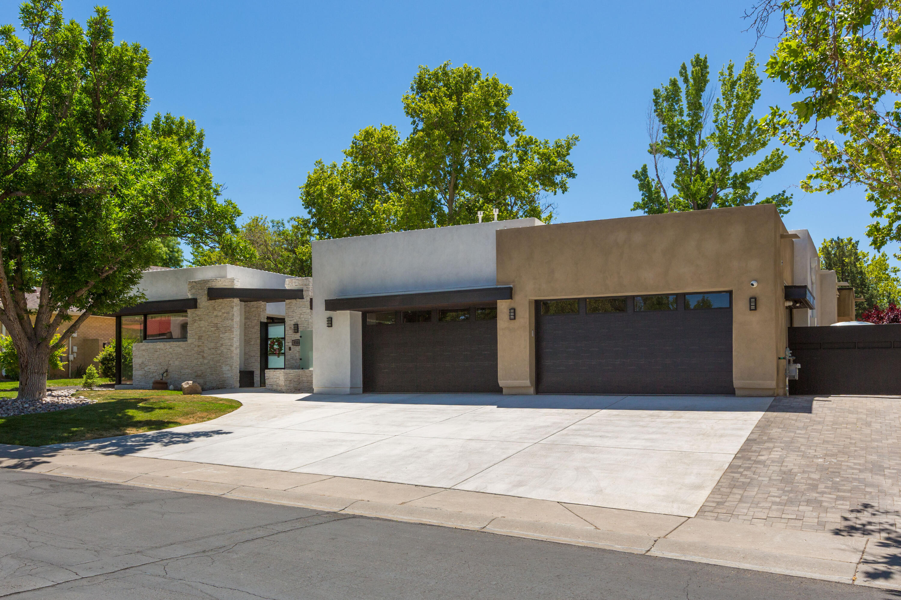 9304 Augusta Avenue NE