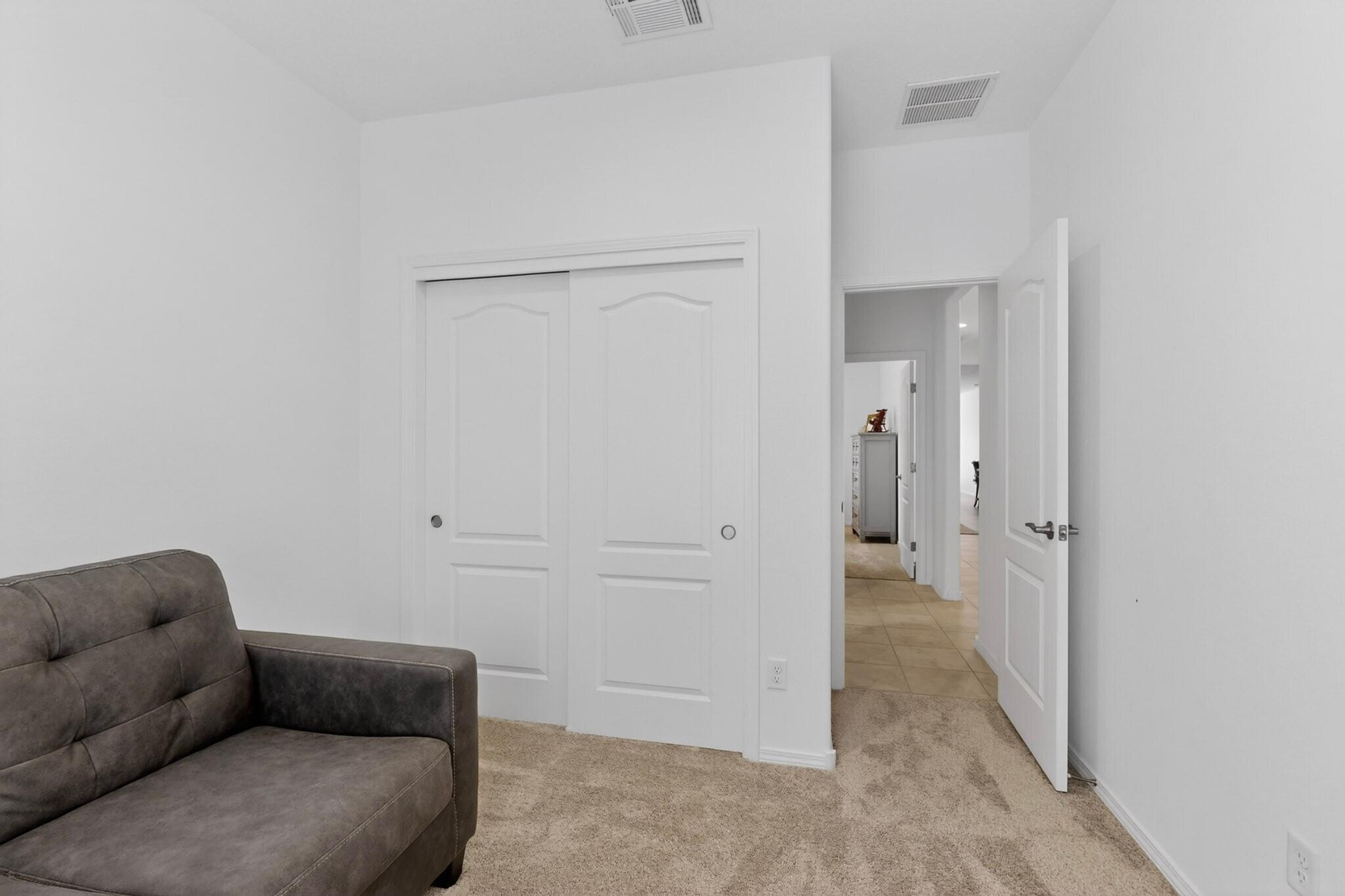 212 Prism Avenue SW