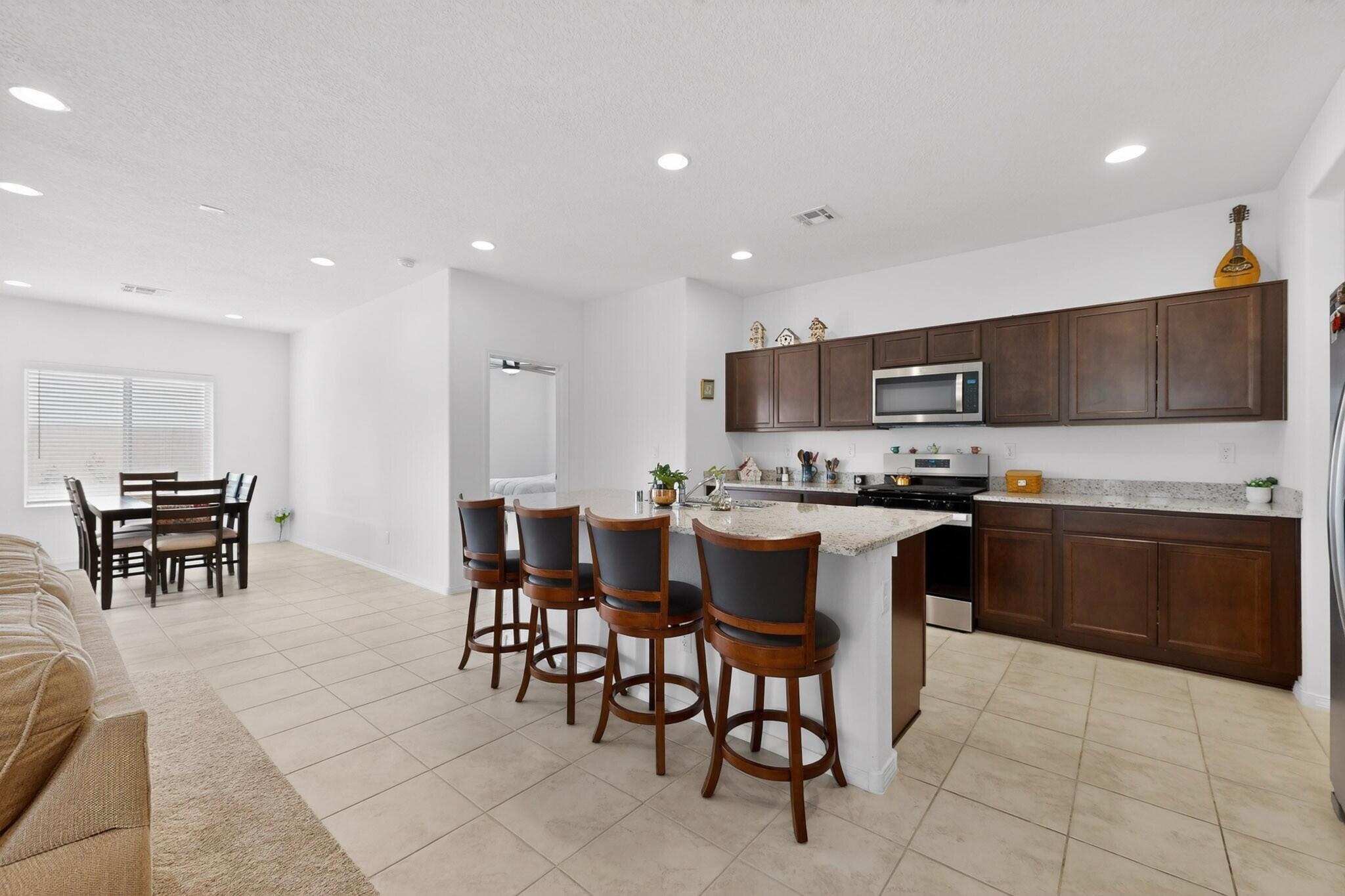 212 Prism Avenue SW