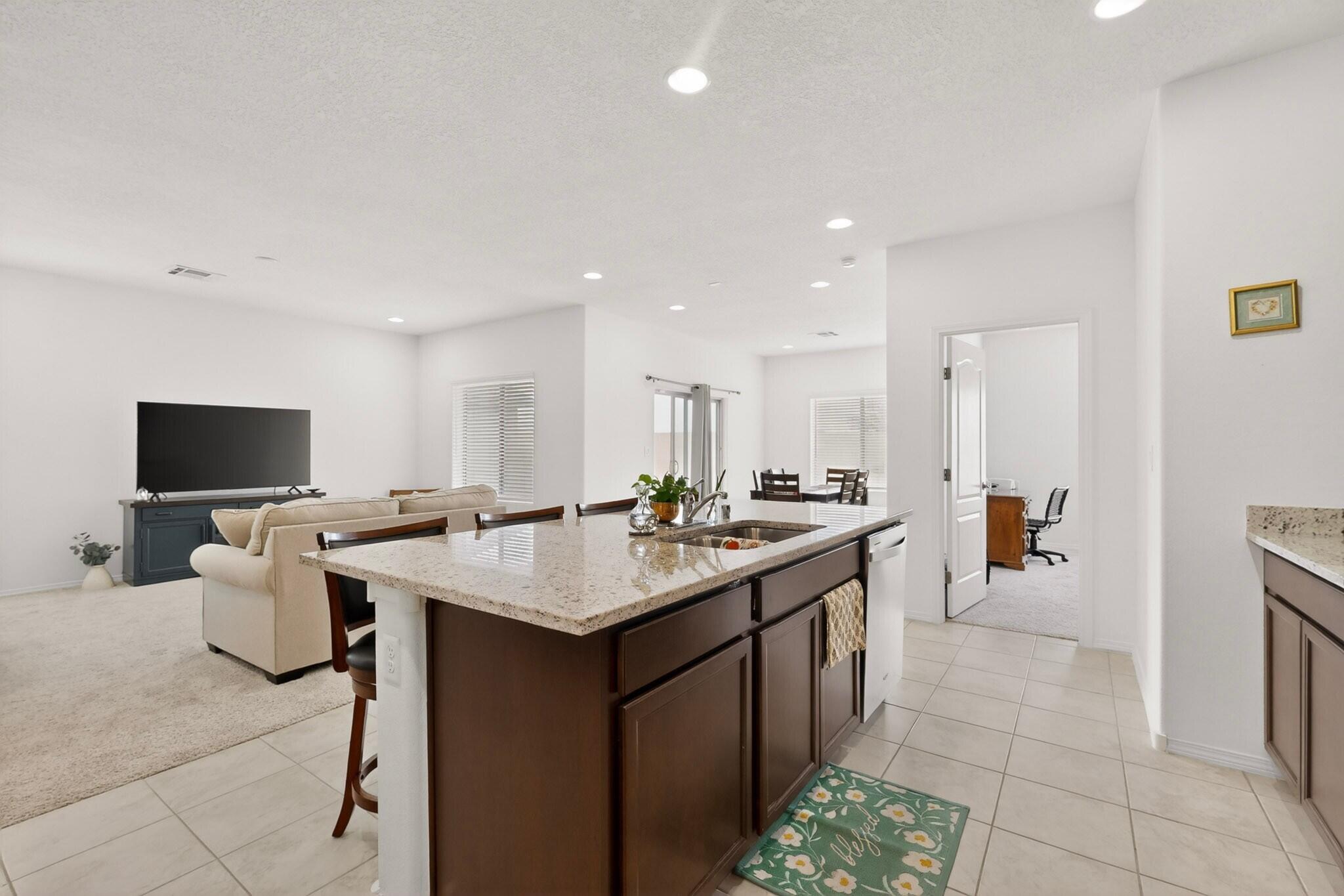 212 Prism Avenue SW