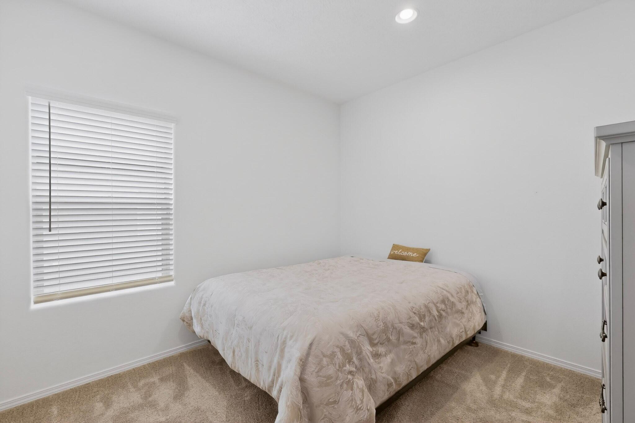 212 Prism Avenue SW