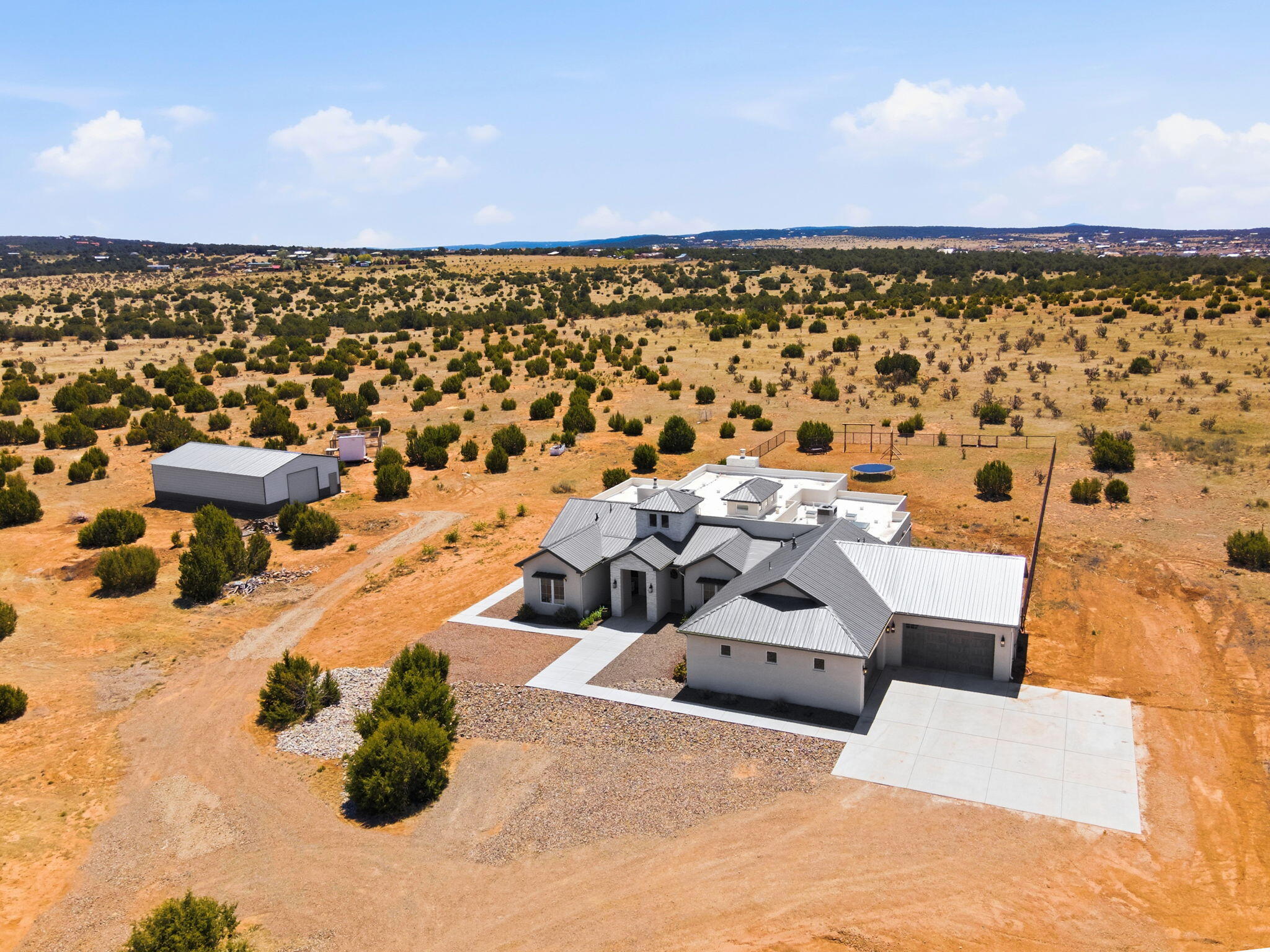 250 Entranosa Road