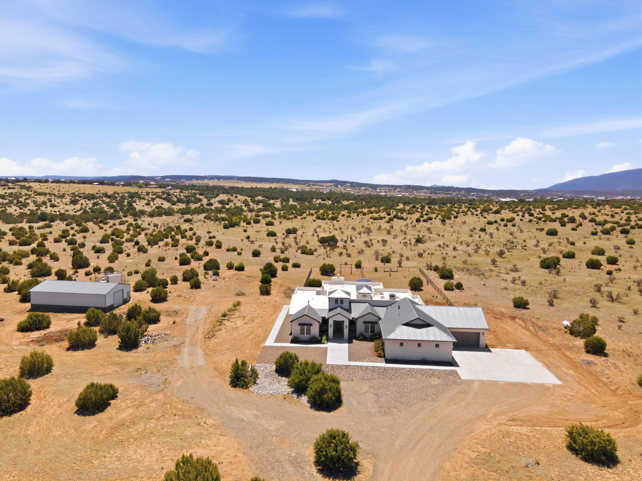 250 Entranosa Road