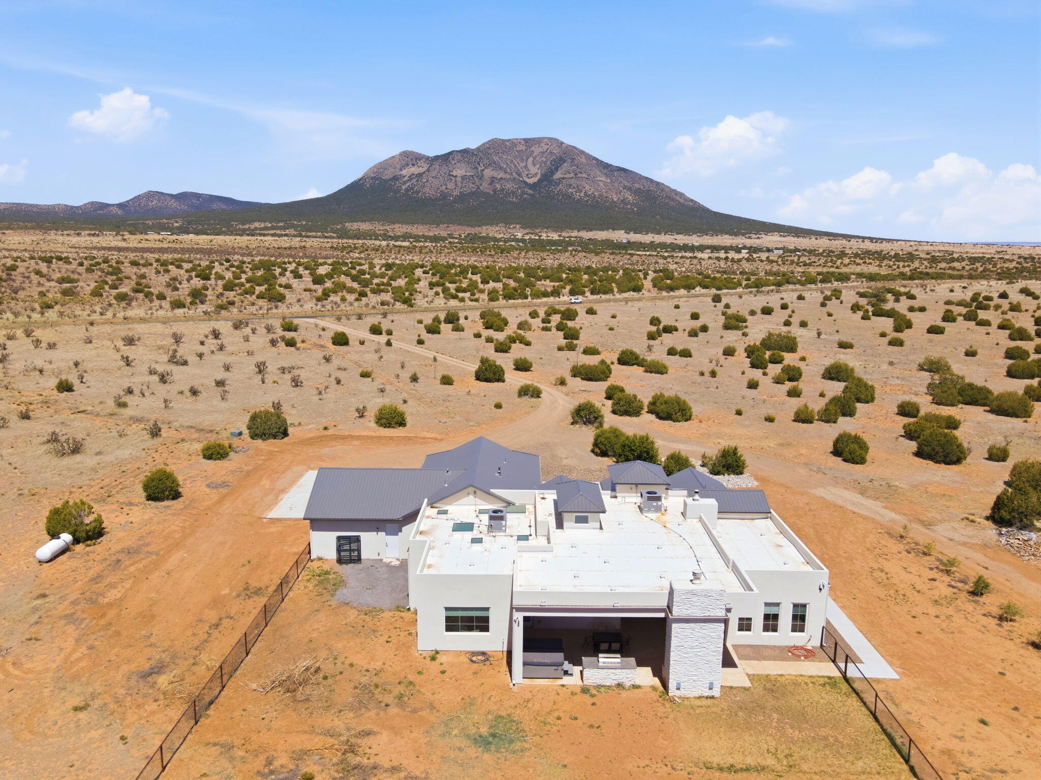 250 Entranosa Road