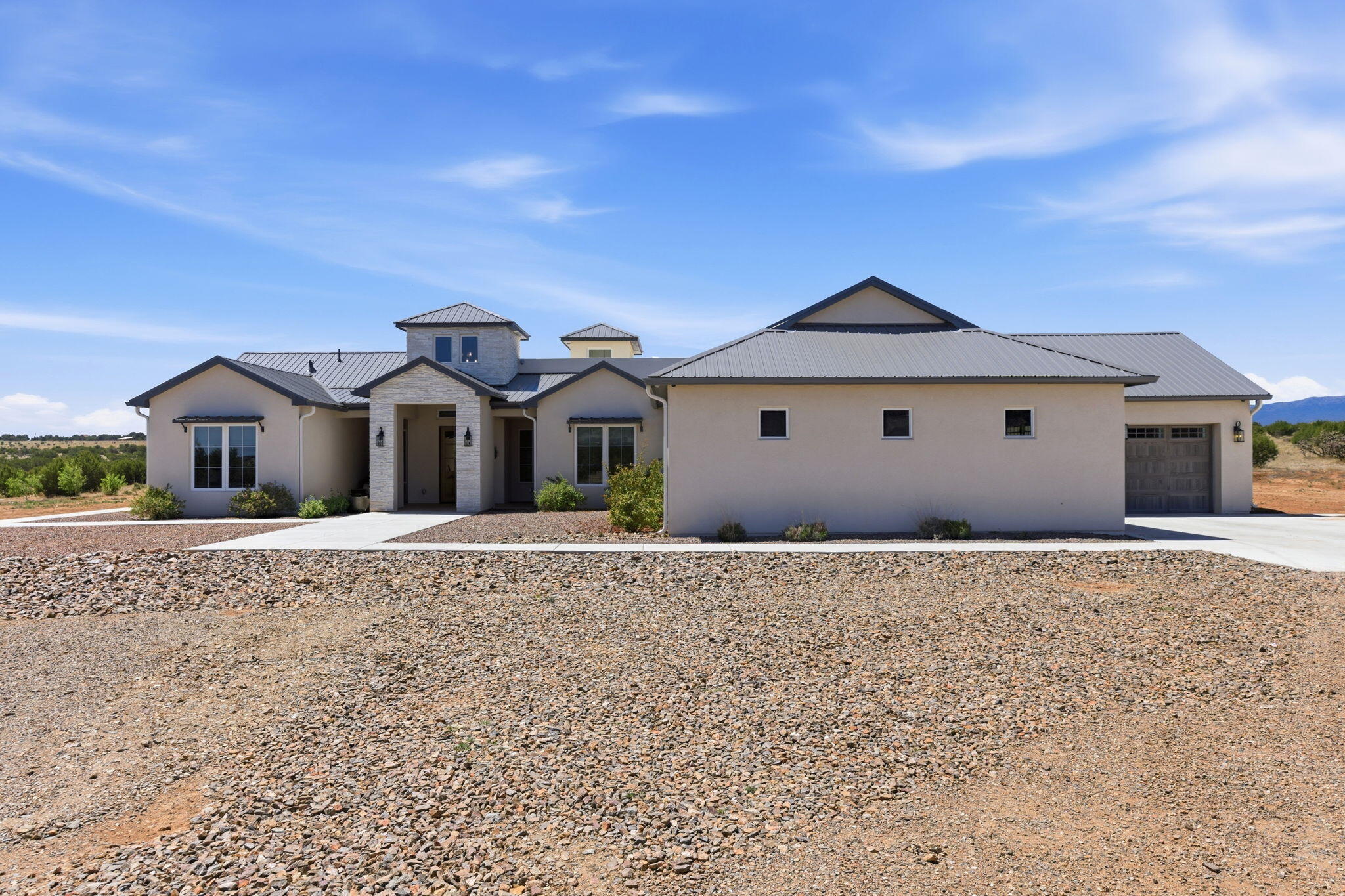250 Entranosa Road