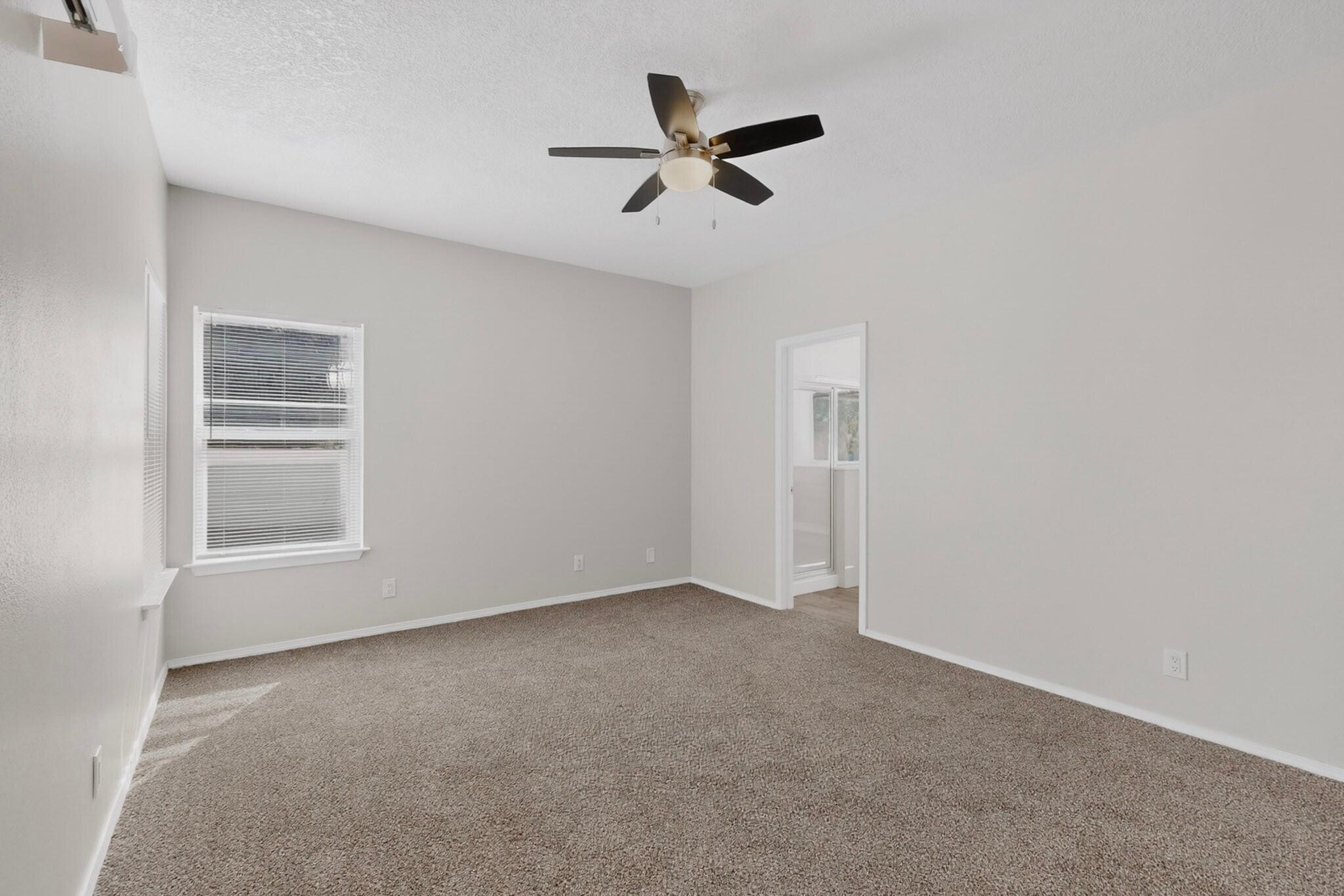 232 Chaparral Loop SE
