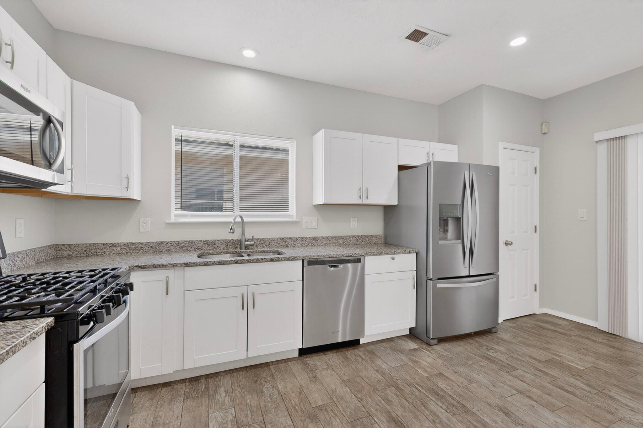 232 Chaparral Loop SE