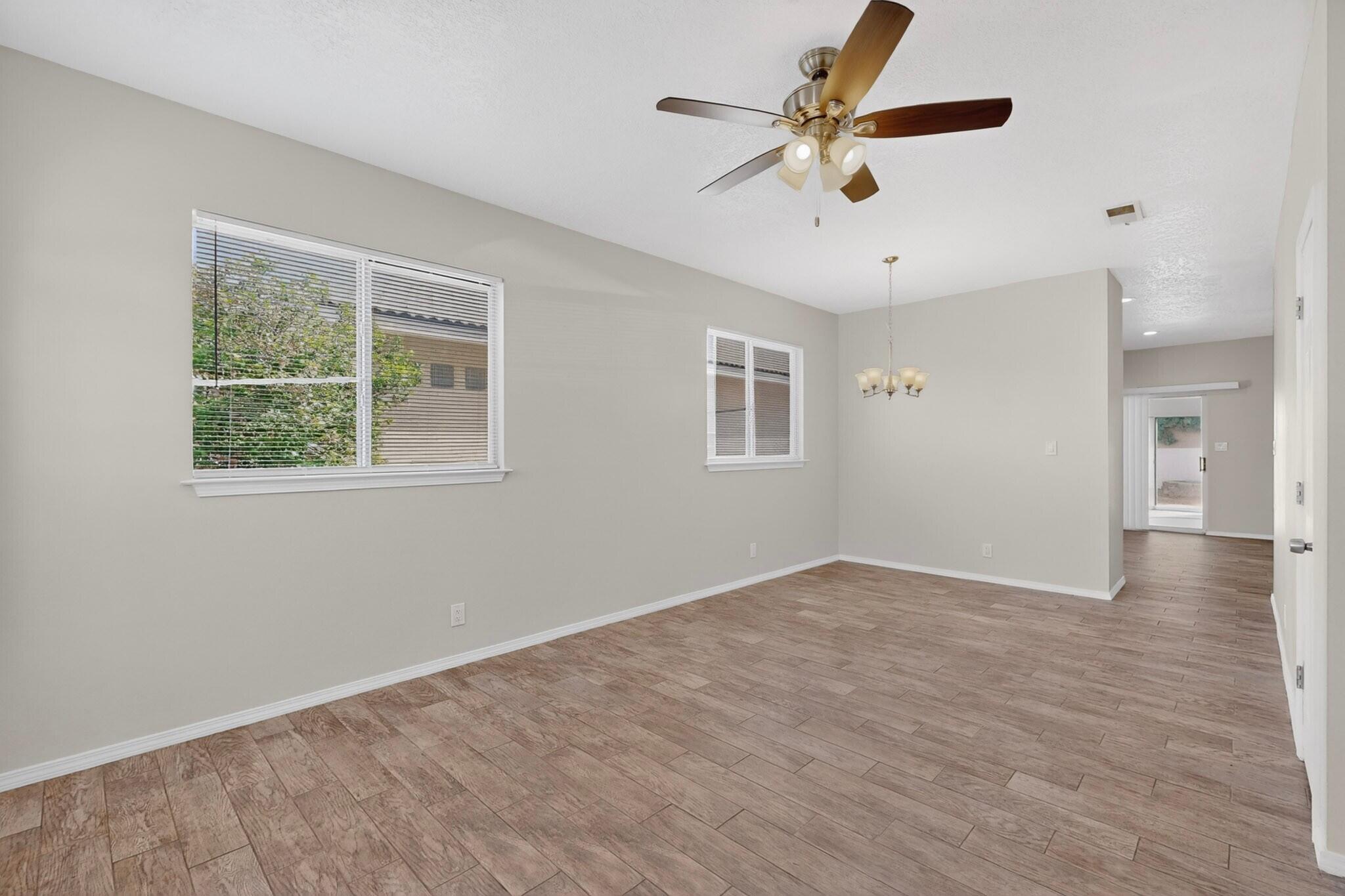 232 Chaparral Loop SE
