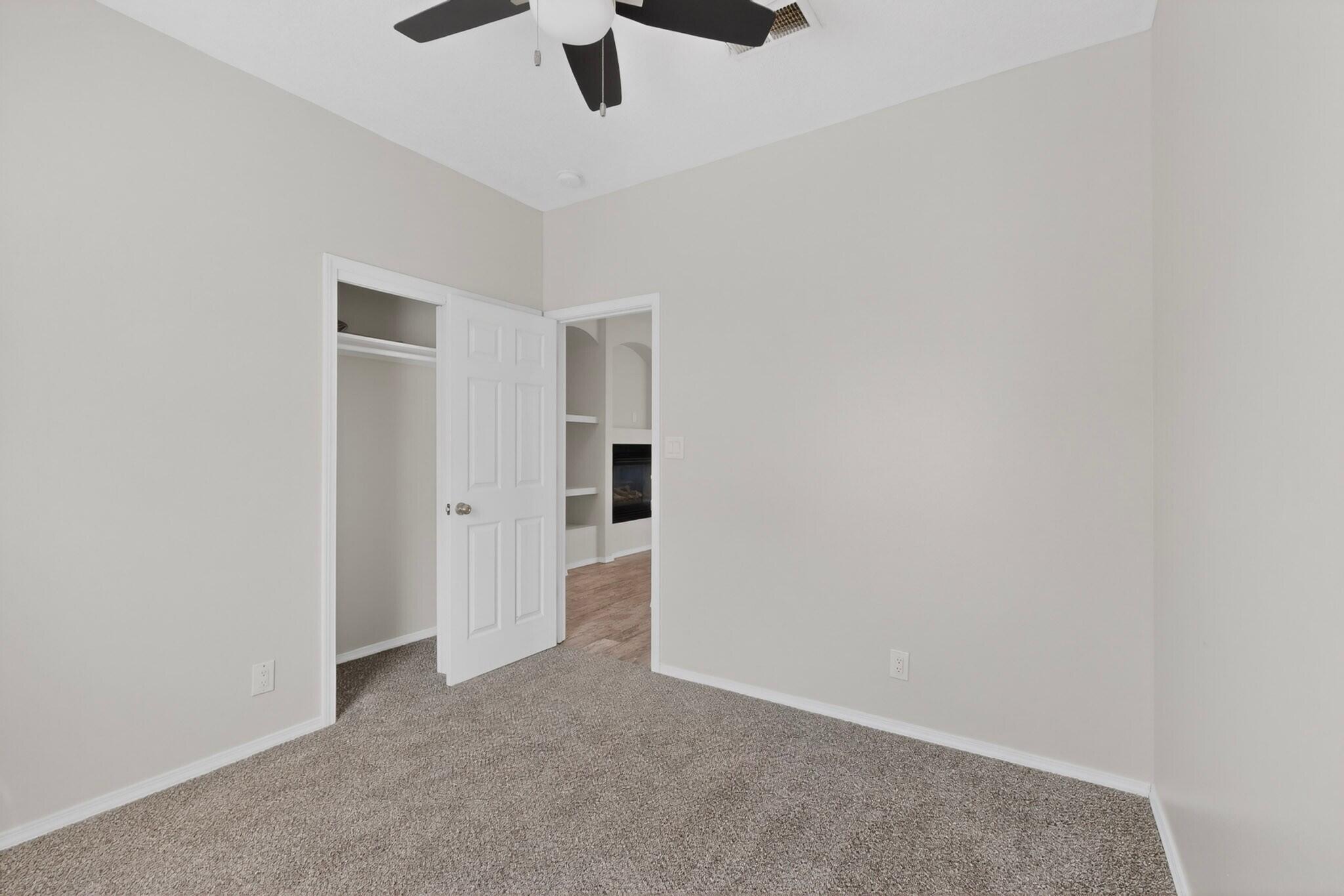 232 Chaparral Loop SE