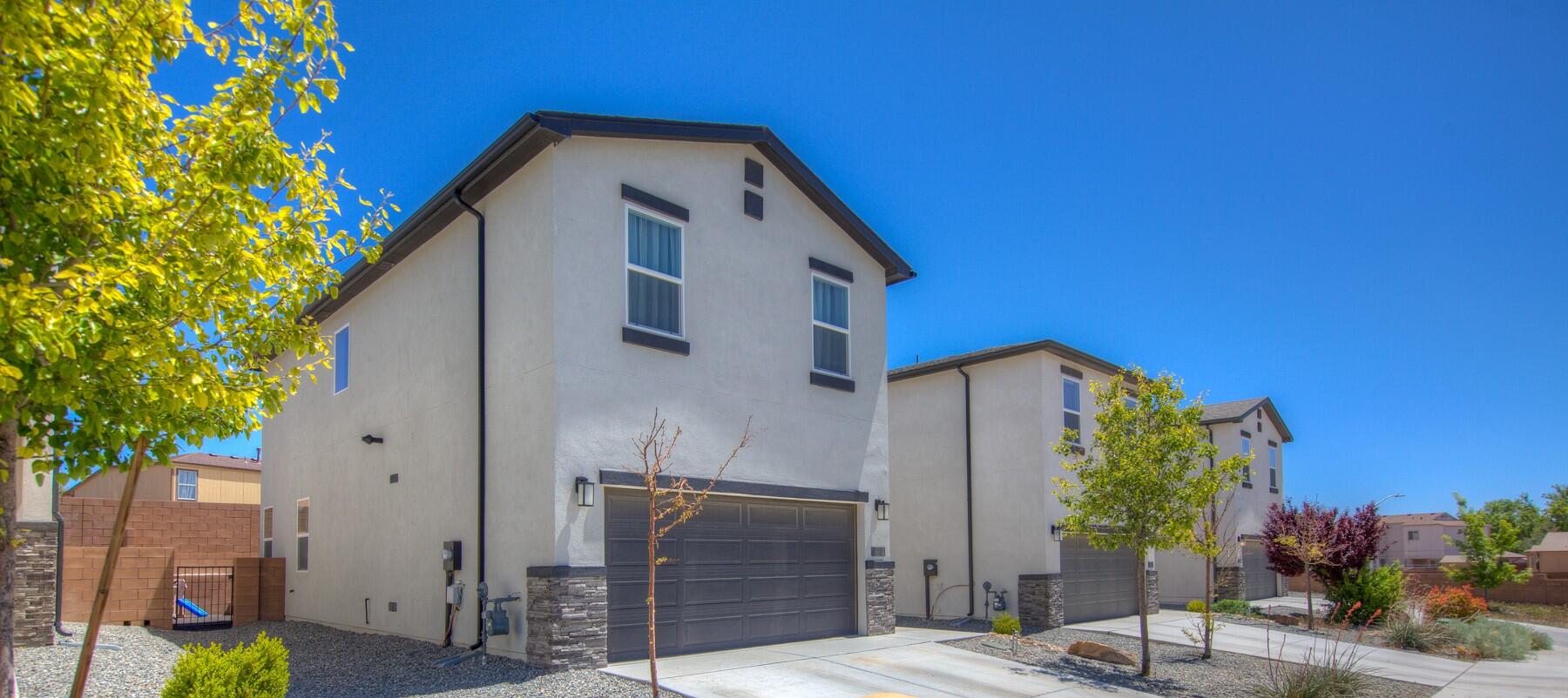 1810 Mulberry Court NE