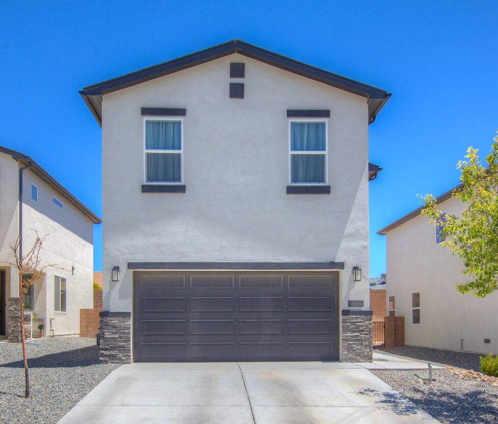 1810 Mulberry Court NE